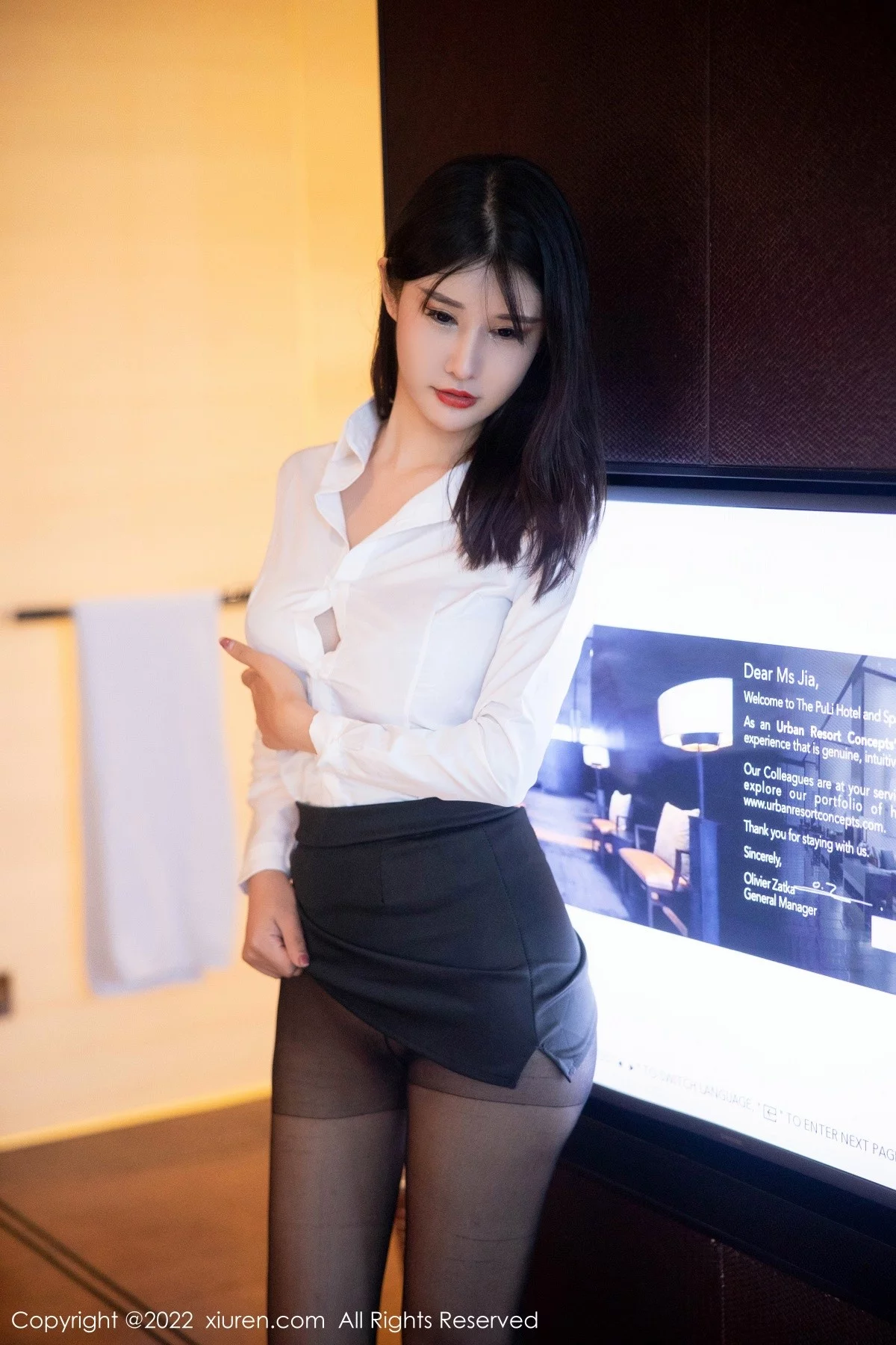 [[XiuRen秀人网]秀人网]No.5578_模特夏沫沫tifa性感白衬衣配黑色短裙露超薄黑丝完美诱惑写真74P