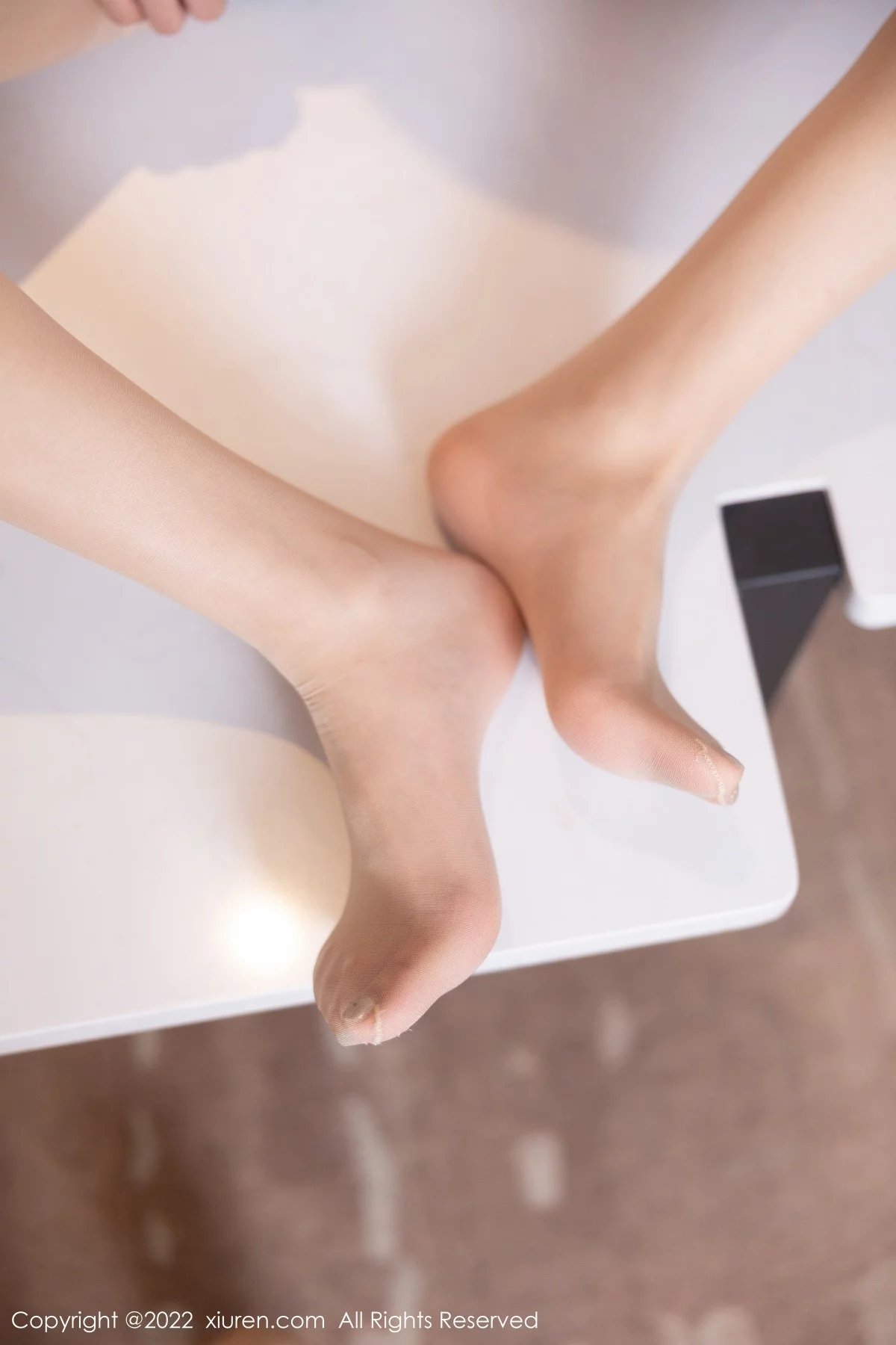 [[XiuRen秀人网]秀人网]No.5592_模特程开心脱性感米色图案旗袍露灰色内衣配超薄肉丝诱惑写真76P