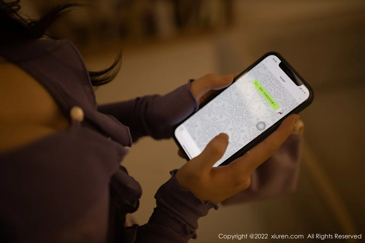 [[XiuRen秀人网]秀人网]No.5603_模特鱼子酱Fish性感紫色上衣配浅色吊带裙露蕾丝内衣诱惑写真81P