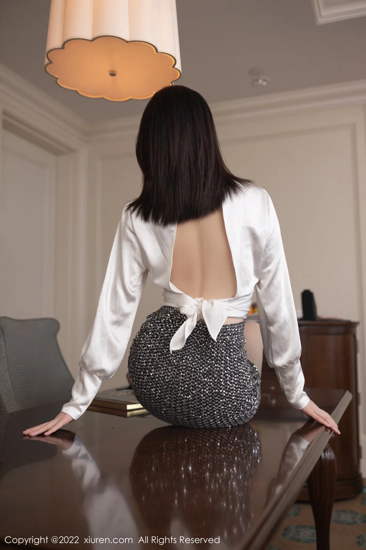 [[XiuRen秀人网]秀人网]No.5480_模特安然anran白领装扮性感白色长T配短裙秀完美身材诱惑写真81P