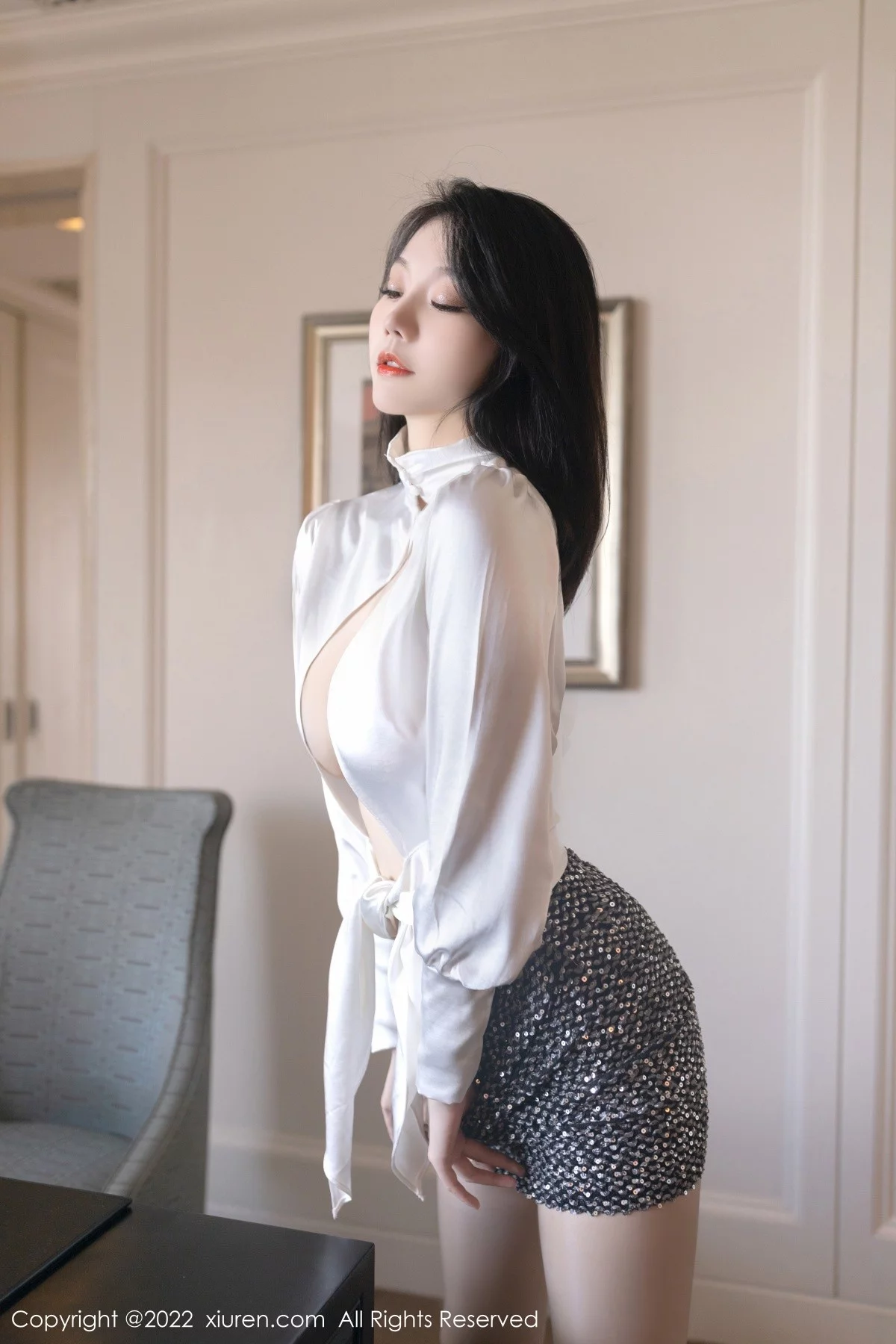 [[XiuRen秀人网]秀人网]No.5480_模特安然anran白领装扮性感白色长T配短裙秀完美身材诱惑写真81P