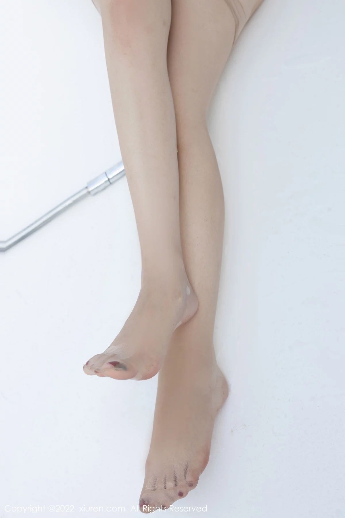 [[XiuRen秀人网]秀人网]No.5478_女神尤妮丝Egg海南旅拍粉红抹胸吊带配超薄无内肉丝诱惑写真57P