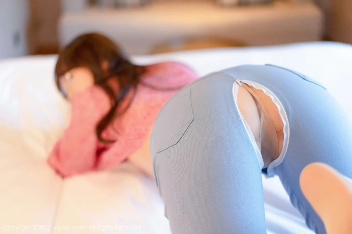 [[XiuRen秀人网]秀人网]No.5488_模特张思允Nice粉红花纹衣配蓝色长裤半脱露无内肉丝诱惑写真59P