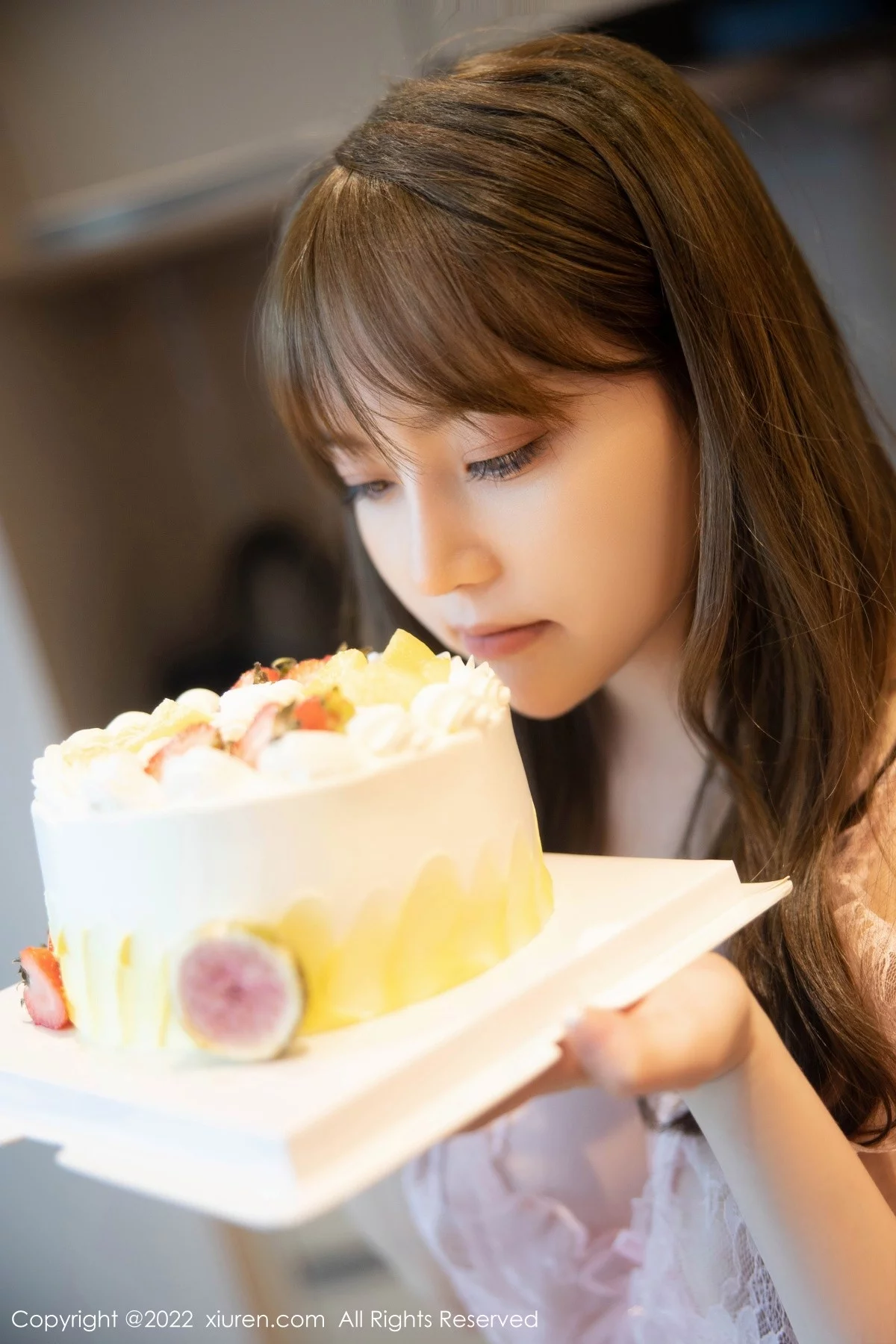 [[XiuRen秀人网]秀人网]No.5497_模特豆瓣酱私房性感粉色轻透睡裙真空秀豪乳翘臀惹火诱惑写真90P