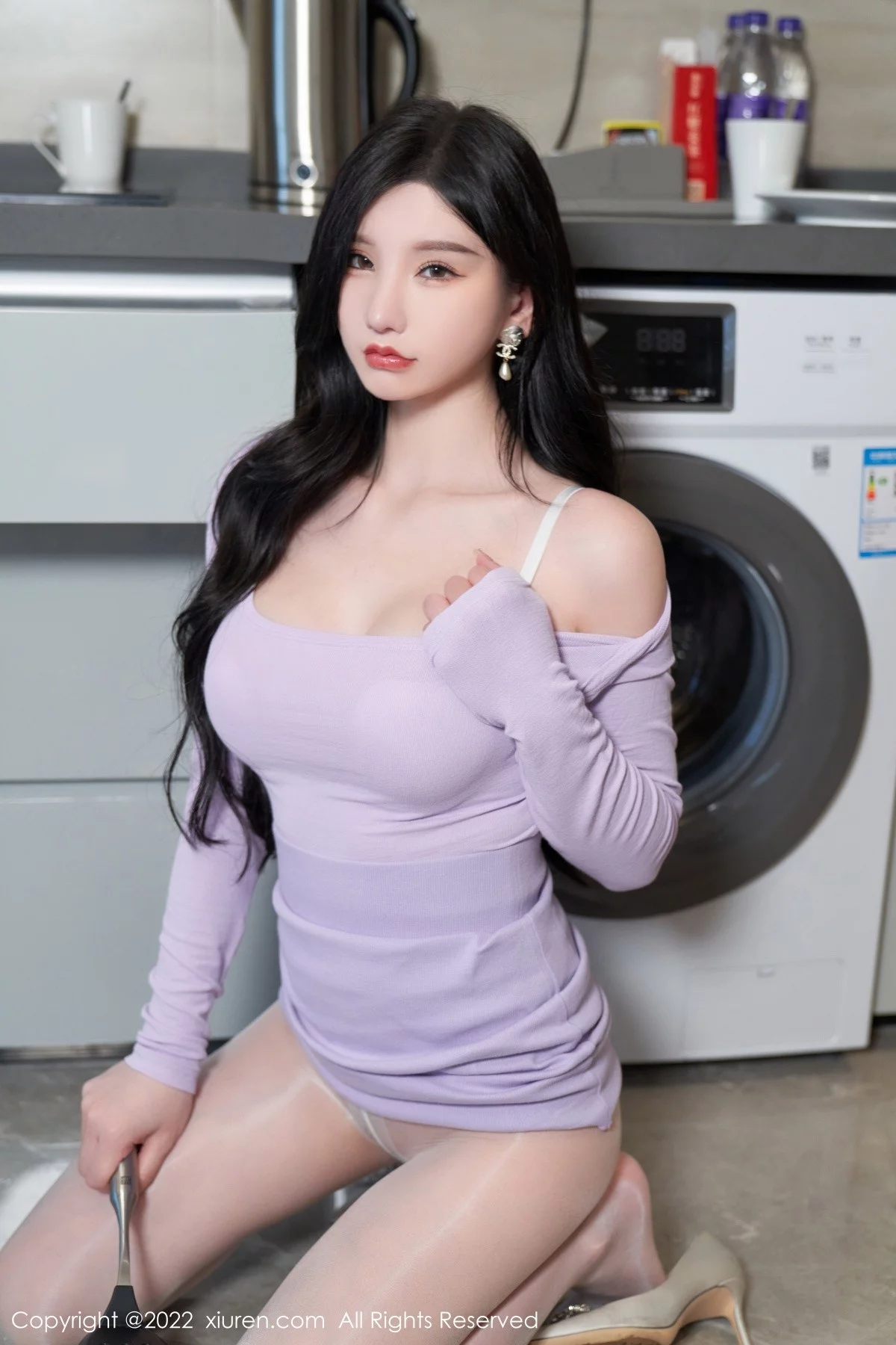 [[XiuRen秀人网]秀人网]No.5501_女神周于希Sally性感紫色收身连衣短裙配闪亮肉丝迷人诱惑写真83P