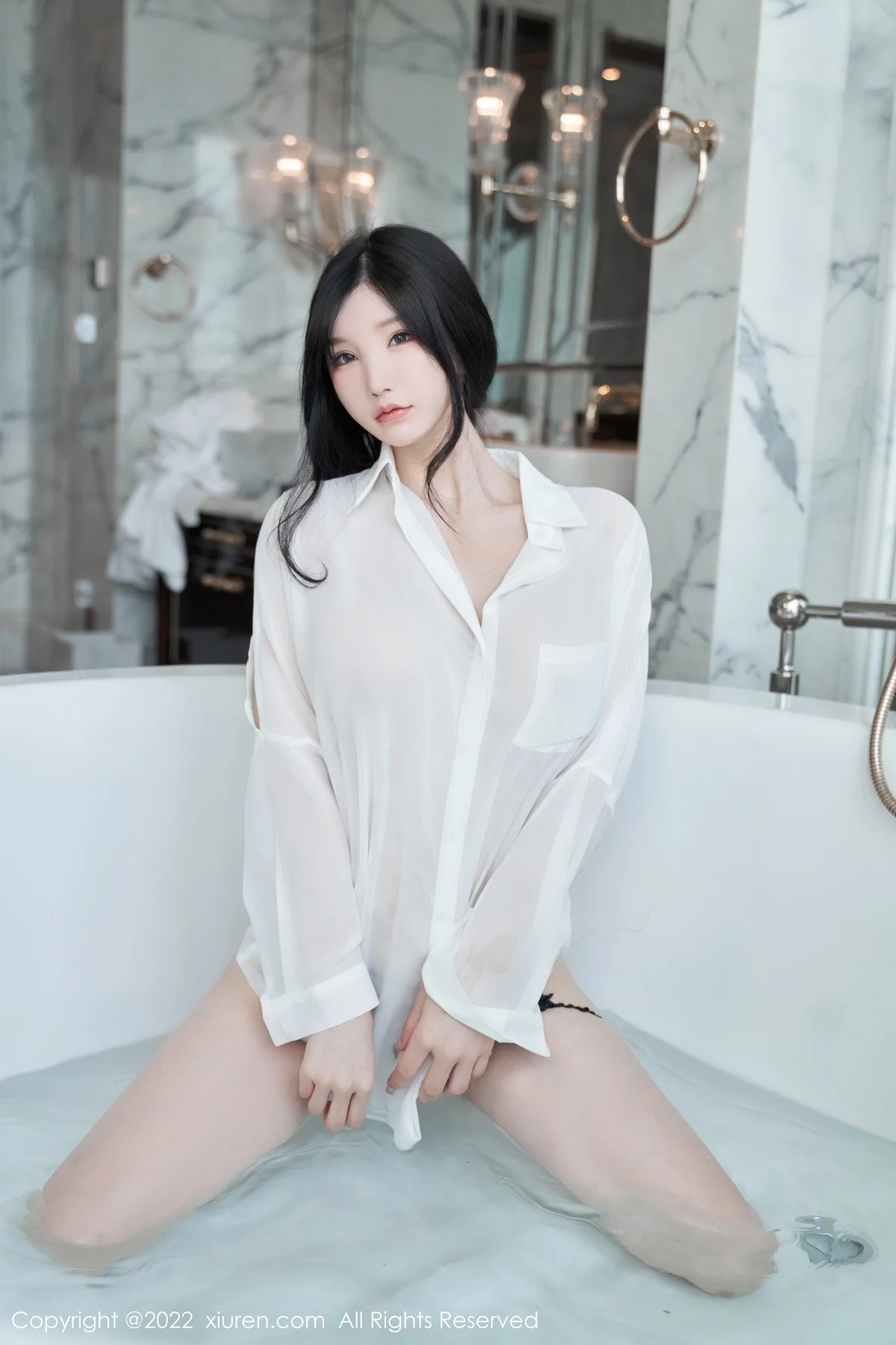 [[XiuRen秀人网]秀人网]No.5638_女神周于希Sally心愿旅拍浴缸场景性感白色轻透衣湿身诱惑写真84P