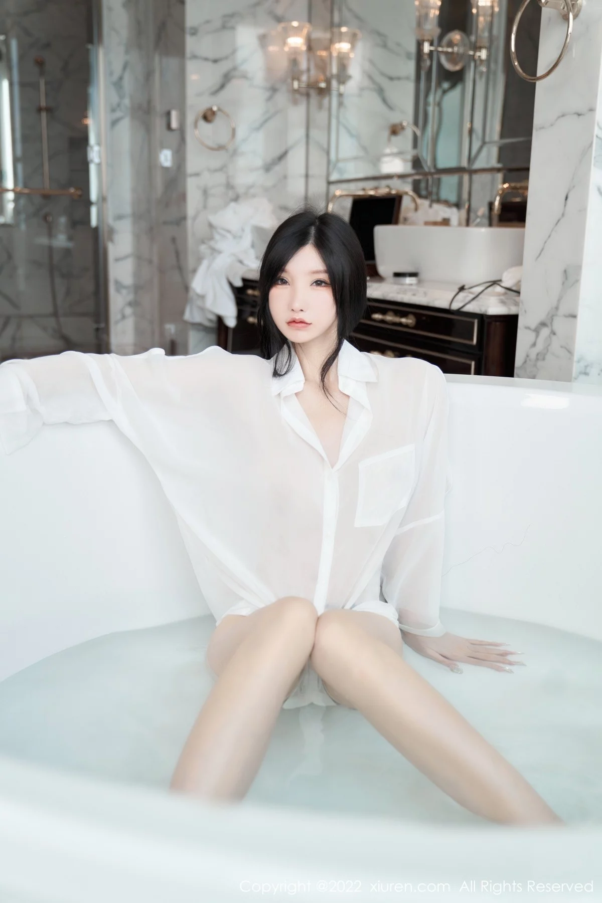 [[XiuRen秀人网]秀人网]No.5638_女神周于希Sally心愿旅拍浴缸场景性感白色轻透衣湿身诱惑写真84P