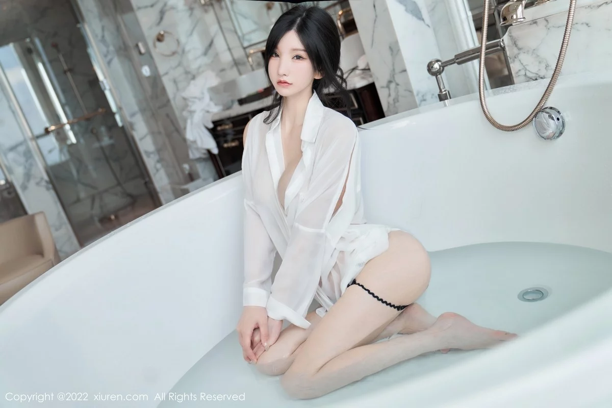 [[XiuRen秀人网]秀人网]No.5638_女神周于希Sally心愿旅拍浴缸场景性感白色轻透衣湿身诱惑写真84P