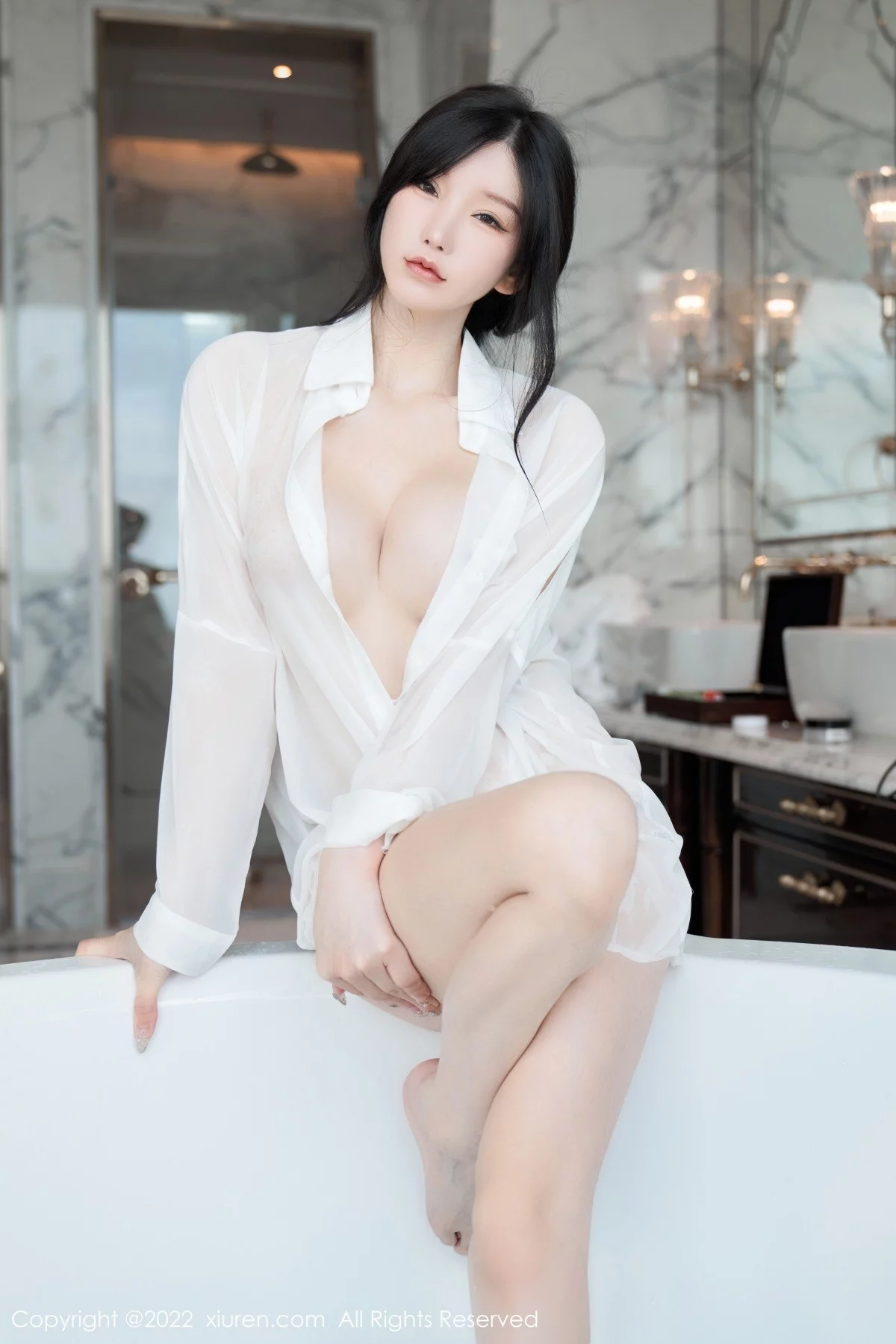 [[XiuRen秀人网]秀人网]No.5638_女神周于希Sally心愿旅拍浴缸场景性感白色轻透衣湿身诱惑写真84P