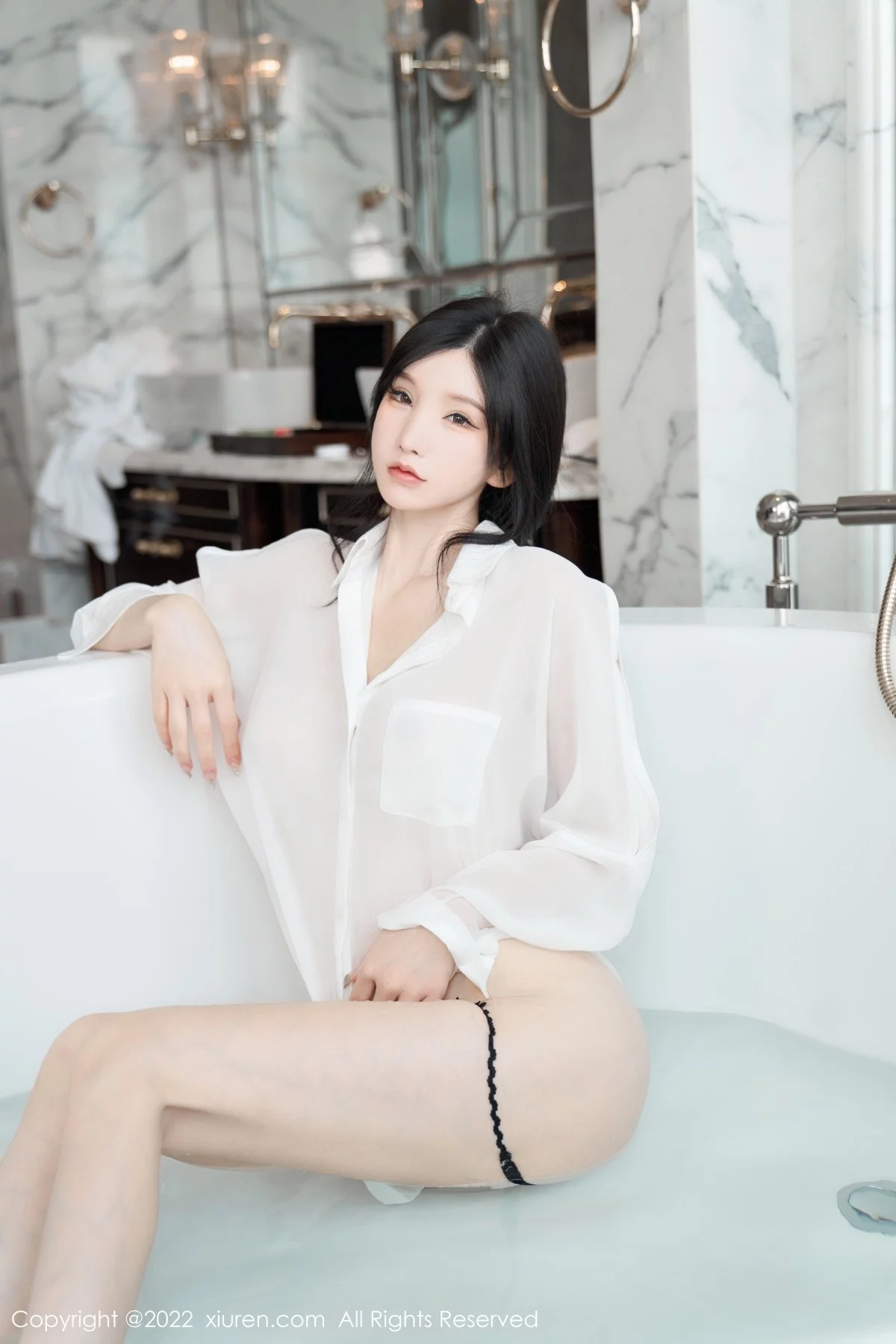 [[XiuRen秀人网]秀人网]No.5638_女神周于希Sally心愿旅拍浴缸场景性感白色轻透衣湿身诱惑写真84P