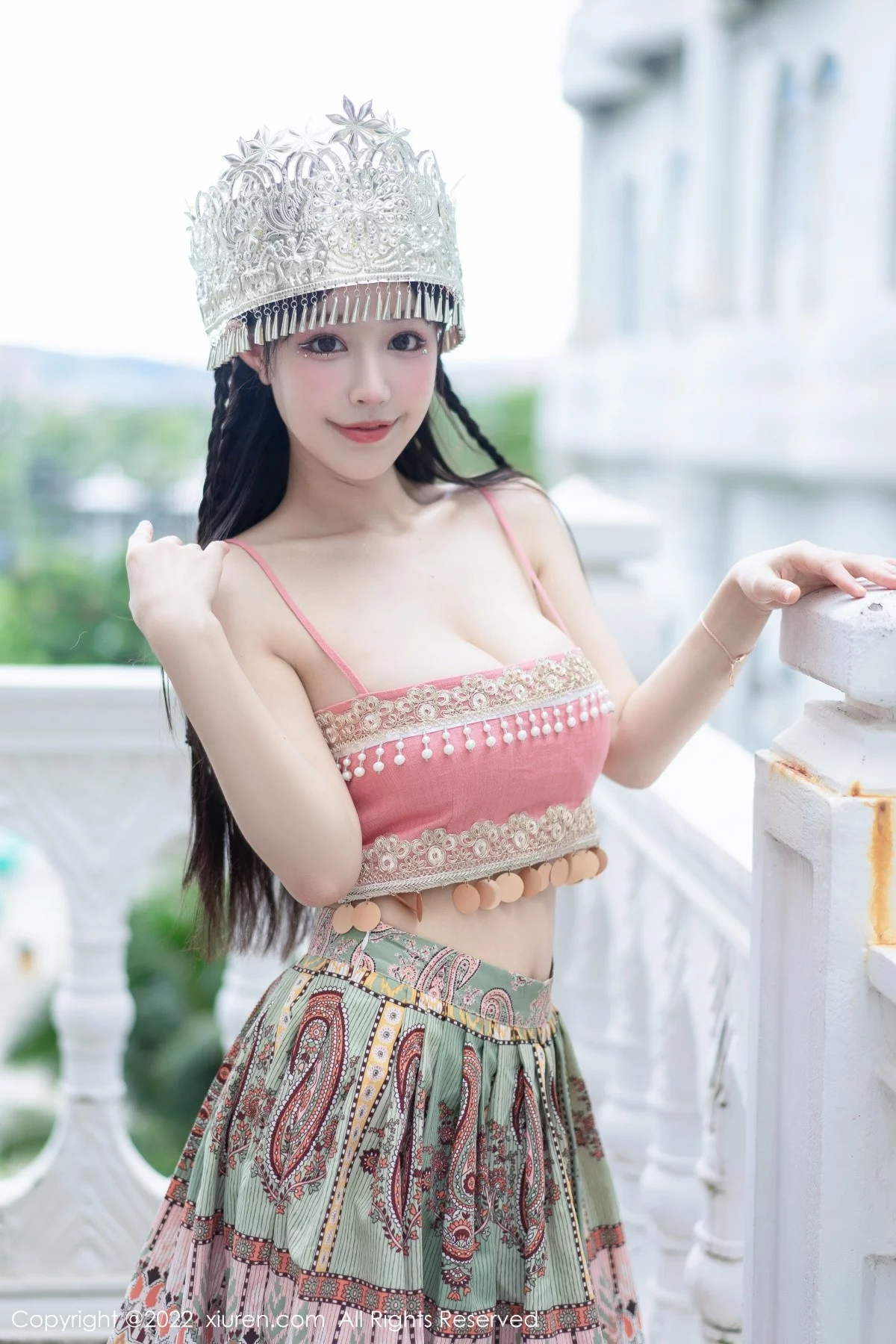 [[XiuRen秀人网]秀人网]No.5615_女神朱可儿Flora民族服饰装扮性感粉色吊带露傲人豪乳诱惑写真70P