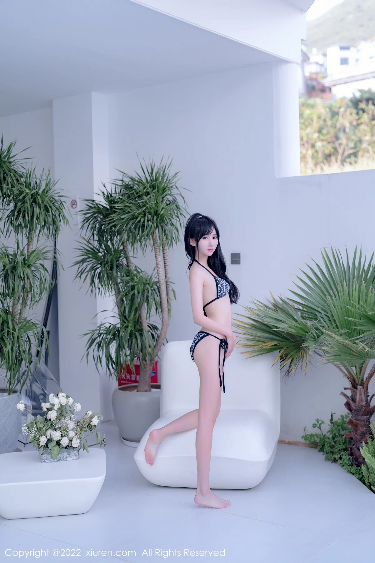 [[XiuRen秀人网]秀人网]No.5611_女神小果冻儿大理旅拍性感黑白比基尼秀完美身材迷人诱惑写真43P