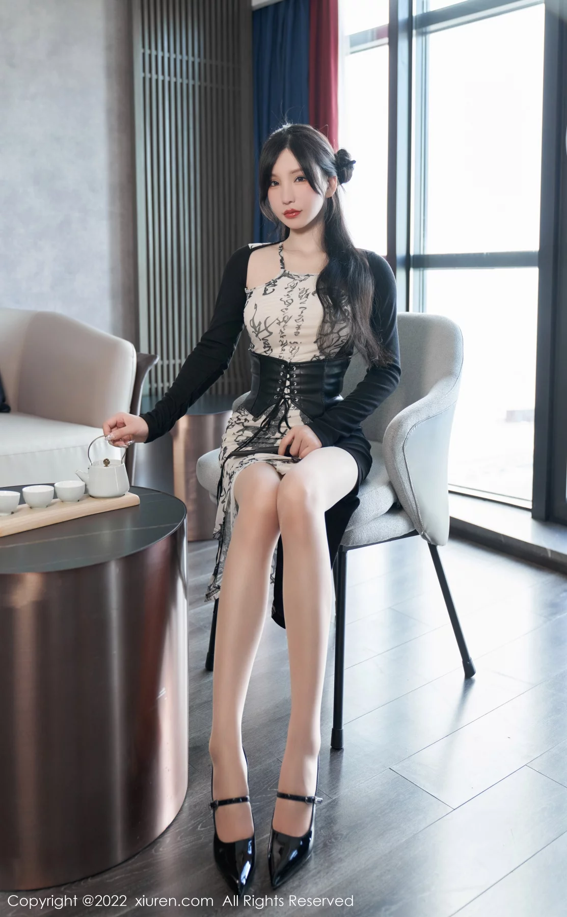 [[XiuRen秀人网]秀人网]No.5623_女神周于希Sally性感拼色连衣裙配超薄开档肉丝绝美诱惑写真94P