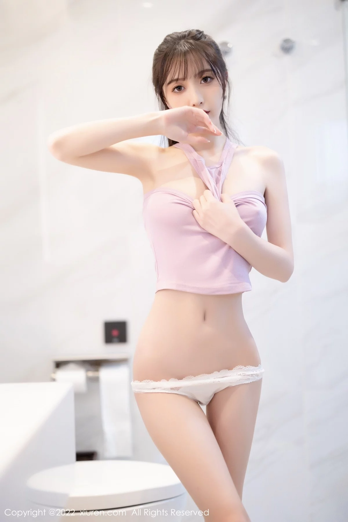 [[XiuRen秀人网]秀人网]No.5622_模特林星阑性感淡紫真空上衣配白短裙秀曼妙身姿迷人诱惑写真82P