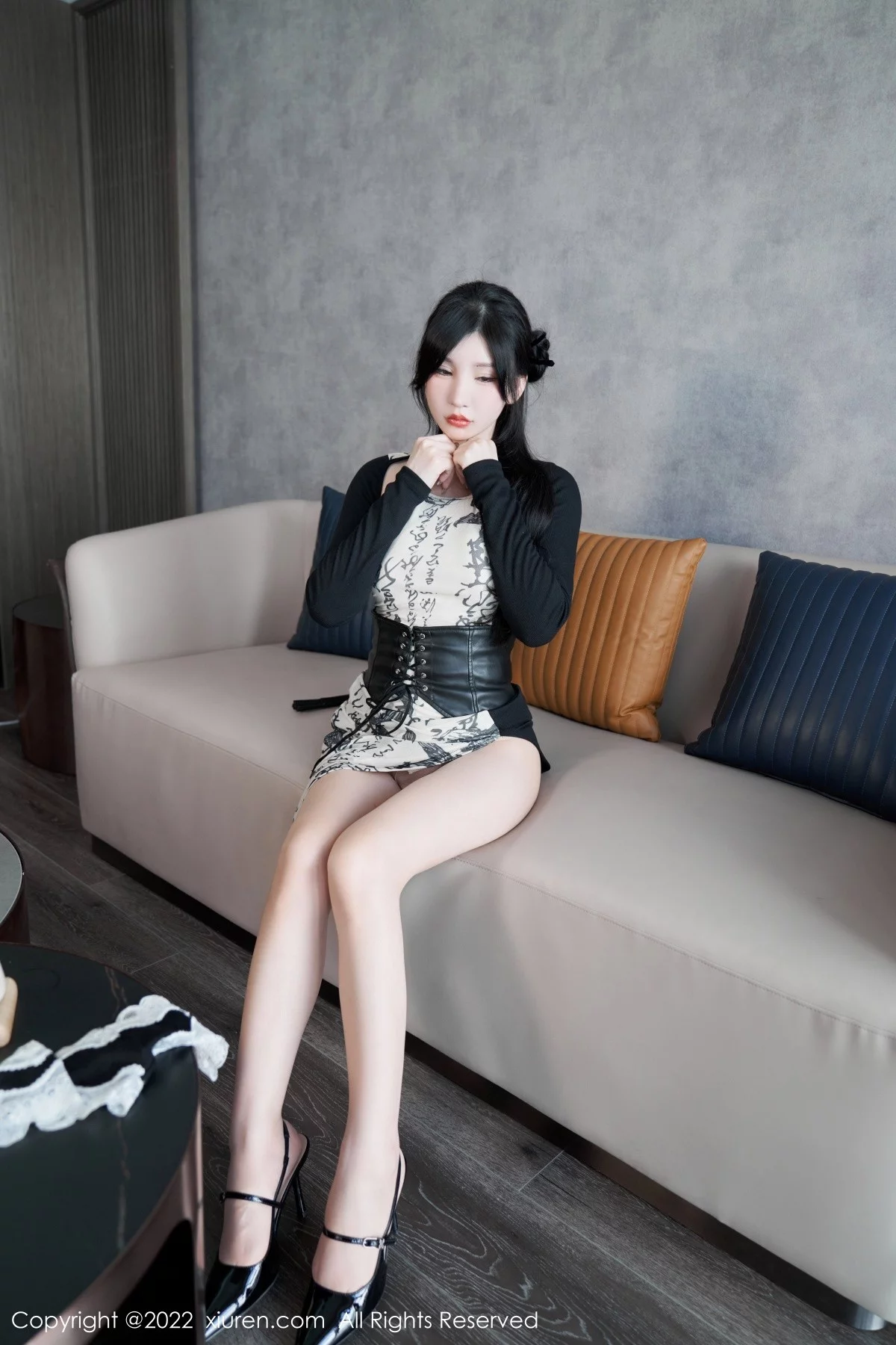 [[XiuRen秀人网]秀人网]No.5623_女神周于希Sally性感拼色连衣裙配超薄开档肉丝绝美诱惑写真94P