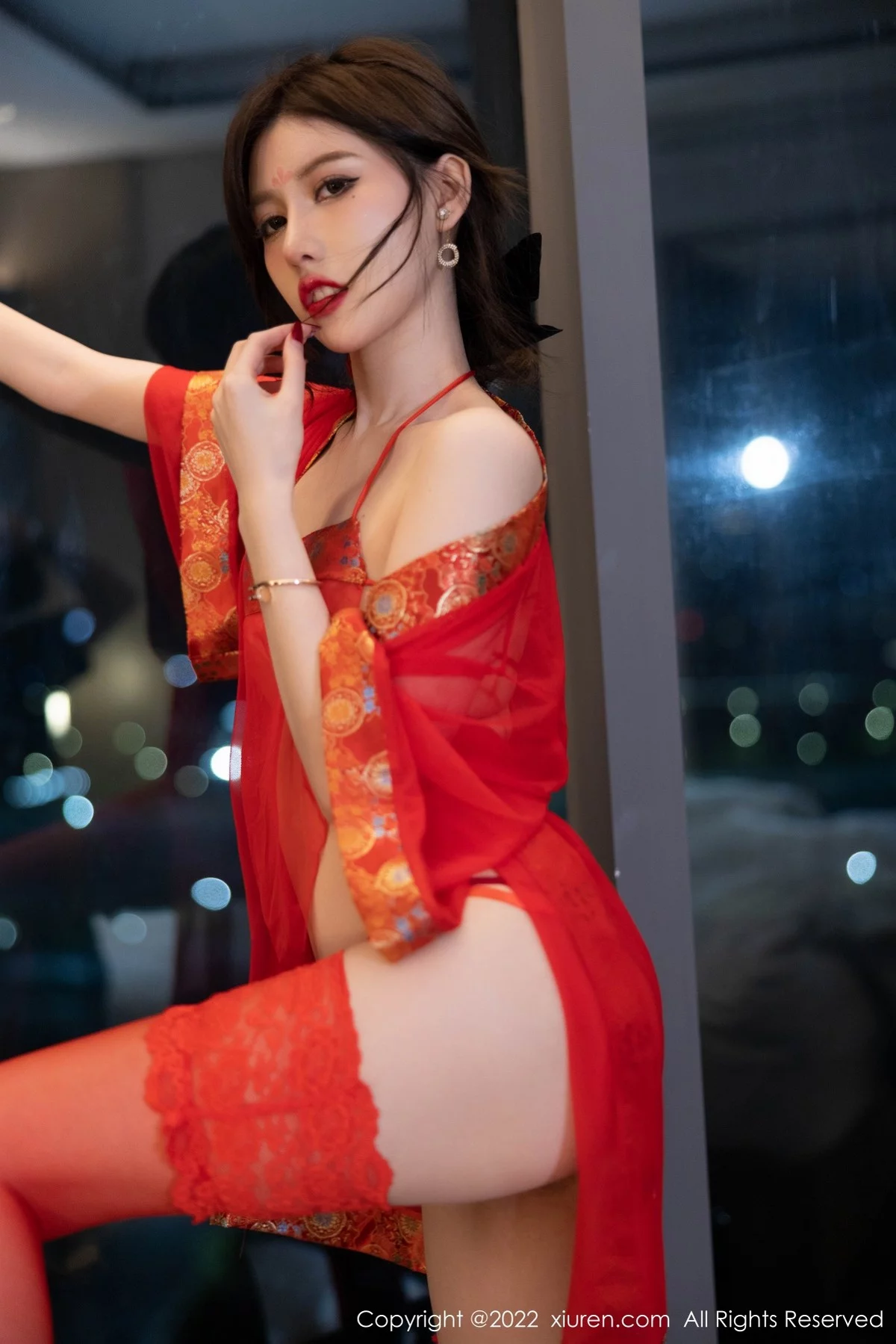 [[XiuRen秀人网]秀人网]No.5619_模特美桃酱性感红色轻透薄纱古装透视秀白嫩肌肤惹火诱惑写真72P