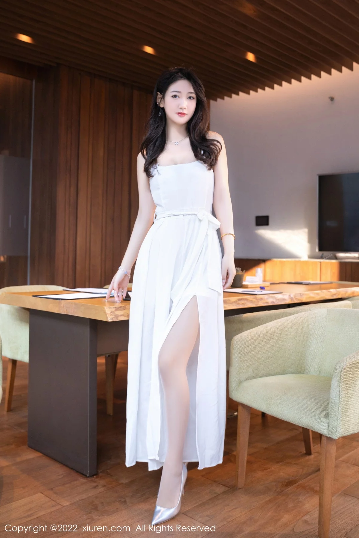 [[XiuRen秀人网]秀人网]No.5783_模特唐安琪私房性感白色连衣裙露白色内衣秀曼妙身姿诱惑写真82P