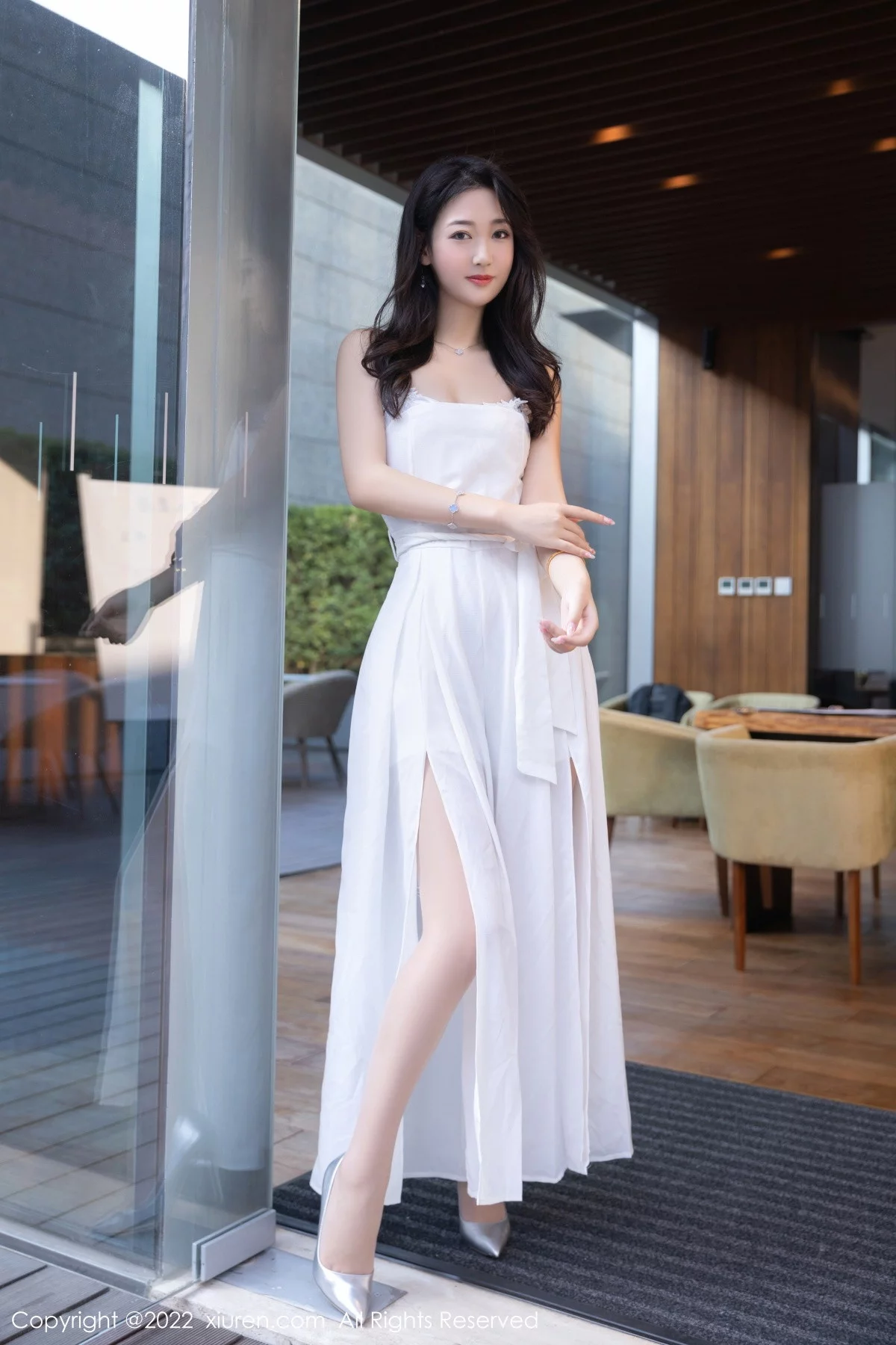 [[XiuRen秀人网]秀人网]No.5783_模特唐安琪私房性感白色连衣裙露白色内衣秀曼妙身姿诱惑写真82P