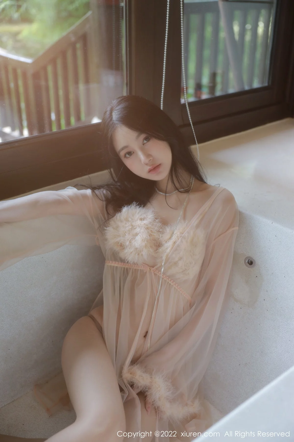 [[XiuRen秀人网]秀人网]No.5796_模特谢晚晚浅色薄纱轻透情趣服配超薄肉丝秀惹火身材诱惑写真58P