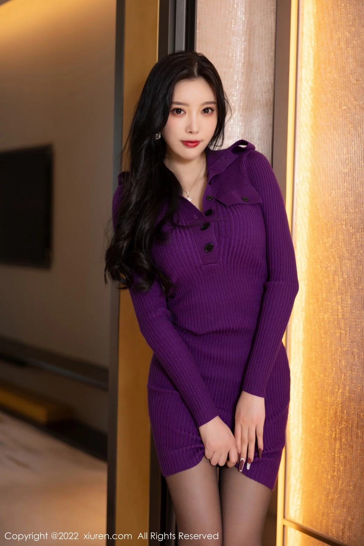 [[XiuRen秀人网]秀人网]No.5798_女神杨晨晨Yome半脱紫色毛线连衣短裙露红色内衣完美诱惑写真89P