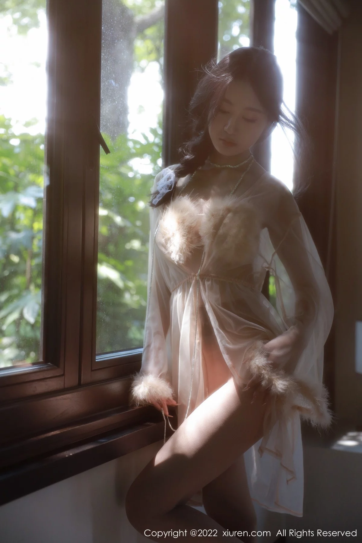 [[XiuRen秀人网]秀人网]No.5796_模特谢晚晚浅色薄纱轻透情趣服配超薄肉丝秀惹火身材诱惑写真58P