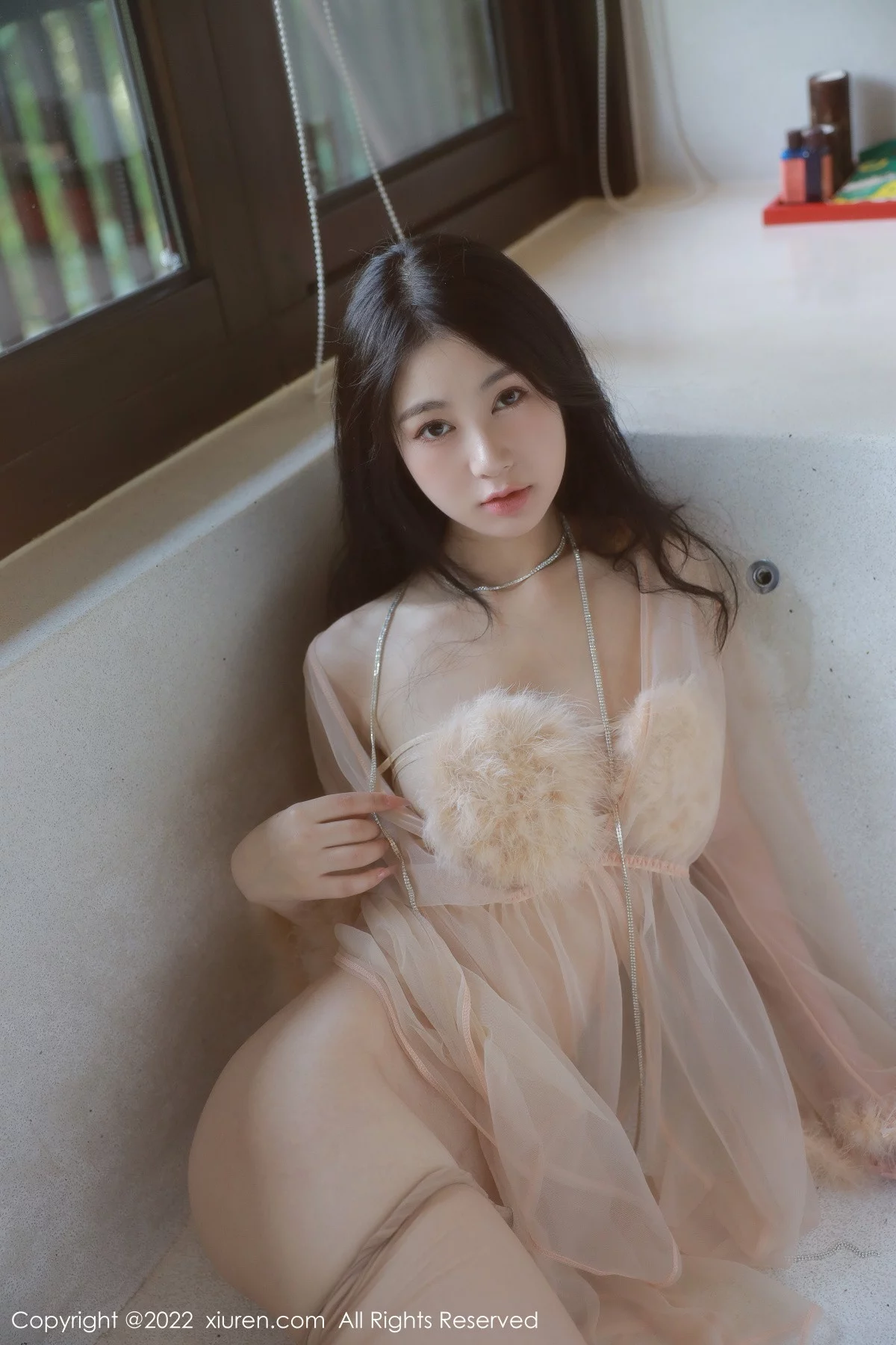 [[XiuRen秀人网]秀人网]No.5796_模特谢晚晚浅色薄纱轻透情趣服配超薄肉丝秀惹火身材诱惑写真58P