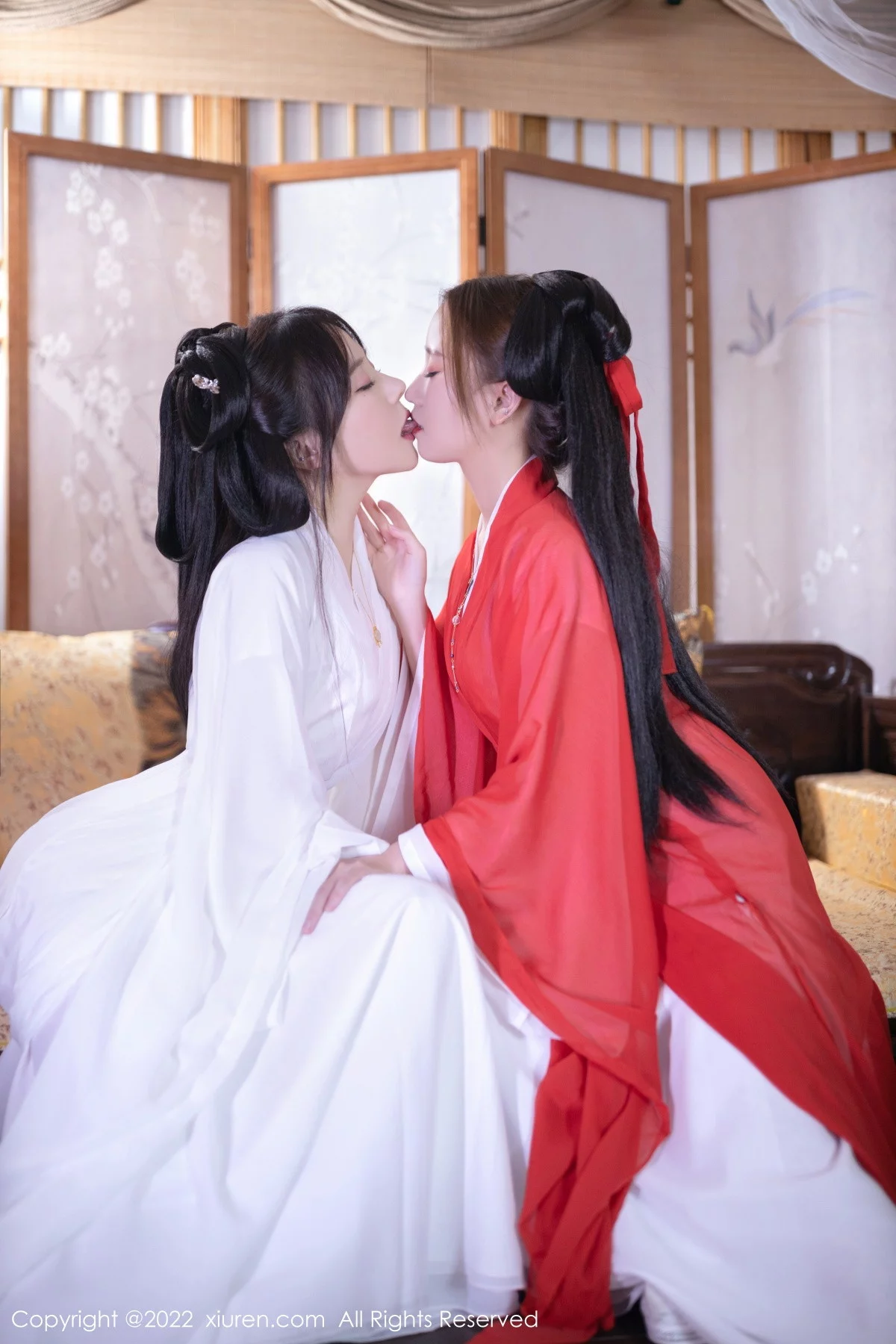 [[XiuRen秀人网]秀人网]No.5811_模特鱼子酱Fish古筝弹奏情节古装服饰秀曼妙身姿性感迷人写真82P