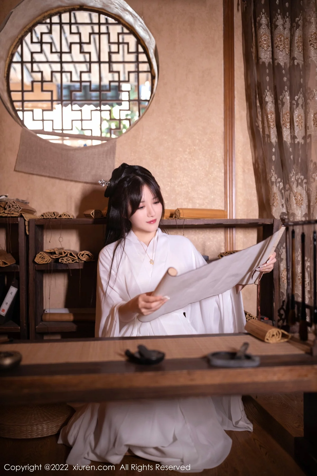 [[XiuRen秀人网]秀人网]No.5811_模特鱼子酱Fish古筝弹奏情节古装服饰秀曼妙身姿性感迷人写真82P