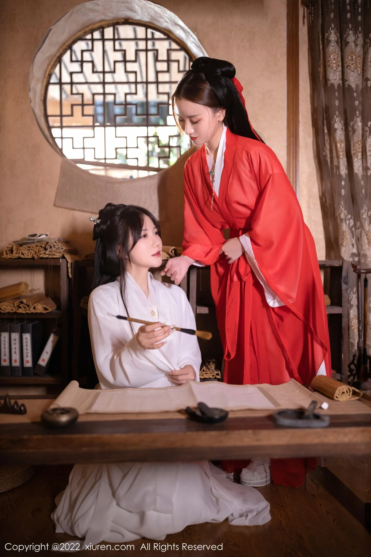 [[XiuRen秀人网]秀人网]No.5811_模特鱼子酱Fish古筝弹奏情节古装服饰秀曼妙身姿性感迷人写真82P