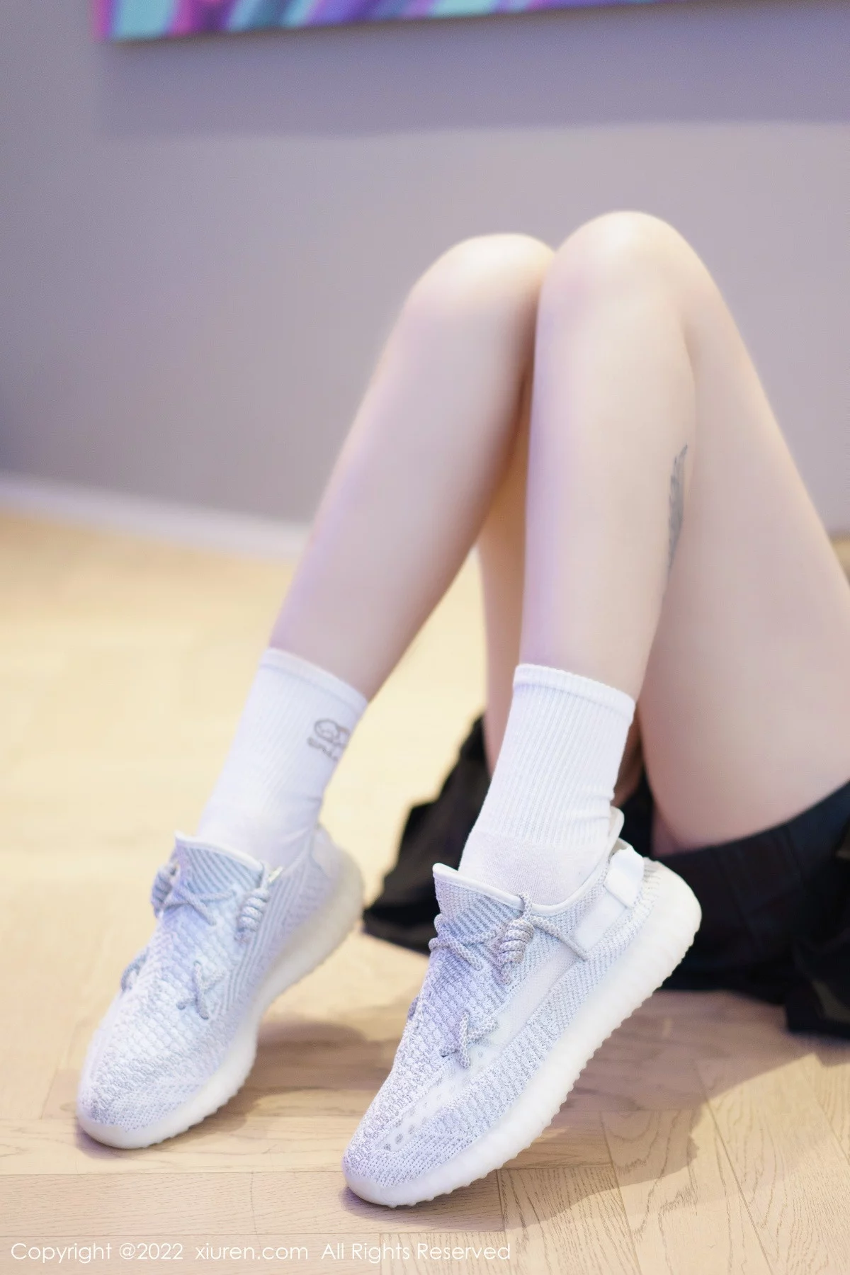 [[XiuRen秀人网]秀人网]No.5807_女神妲己_Toxic十月心愿旅拍性感学妹制服露黑色内衣诱惑写真69P