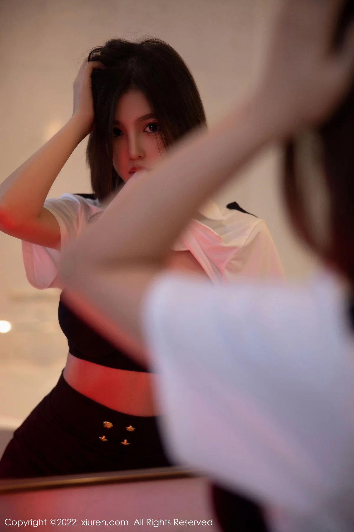 [[XiuRen秀人网]秀人网]No.5815_模特美羊羊性感制服主题白色上衣配黑短裙露黑色内衣诱惑写真79P