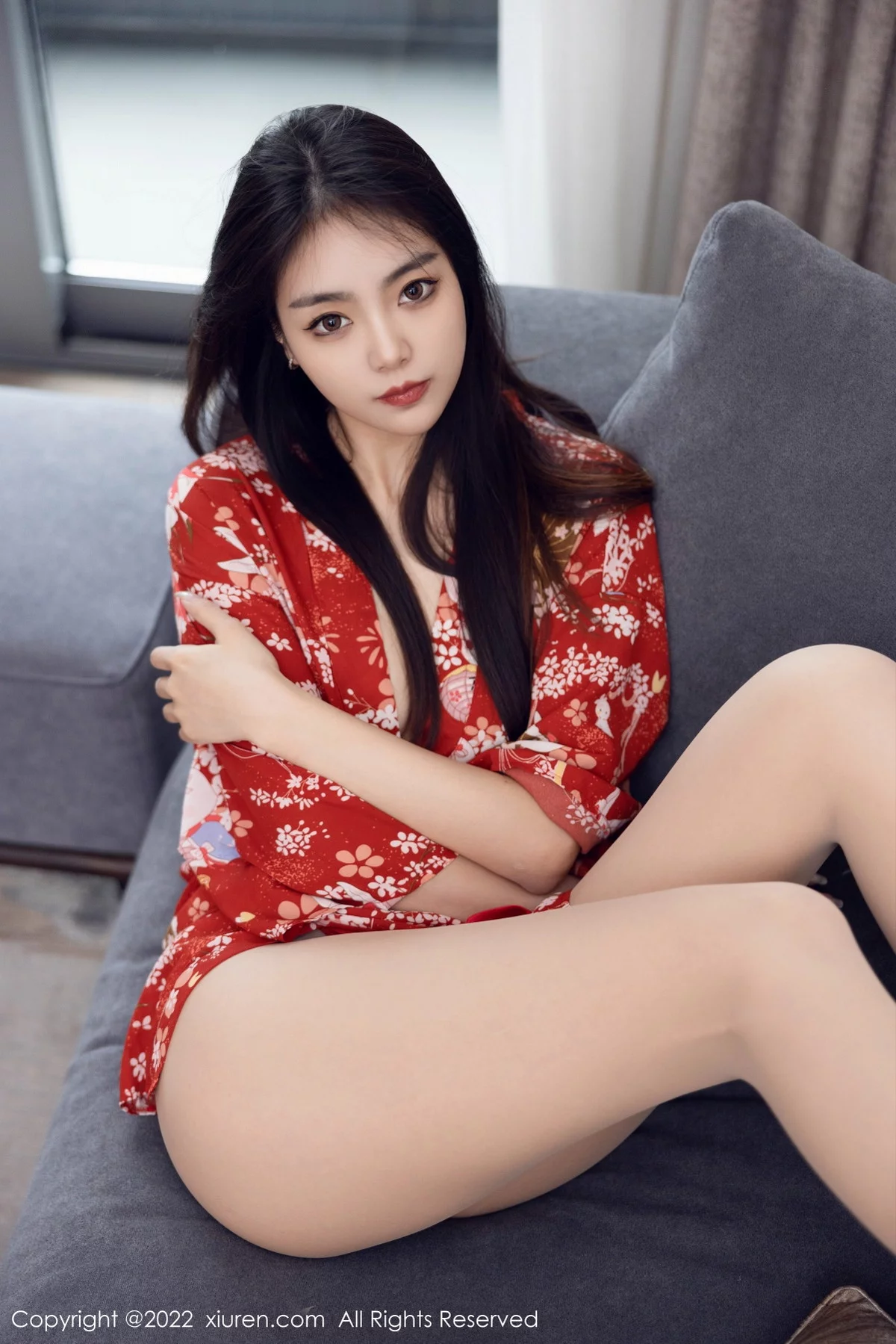 [[XiuRen秀人网]秀人网]No.5736_模特可乐Vicky红色图案服饰配超薄无内肉丝秀翘臀美腿诱惑写真53P