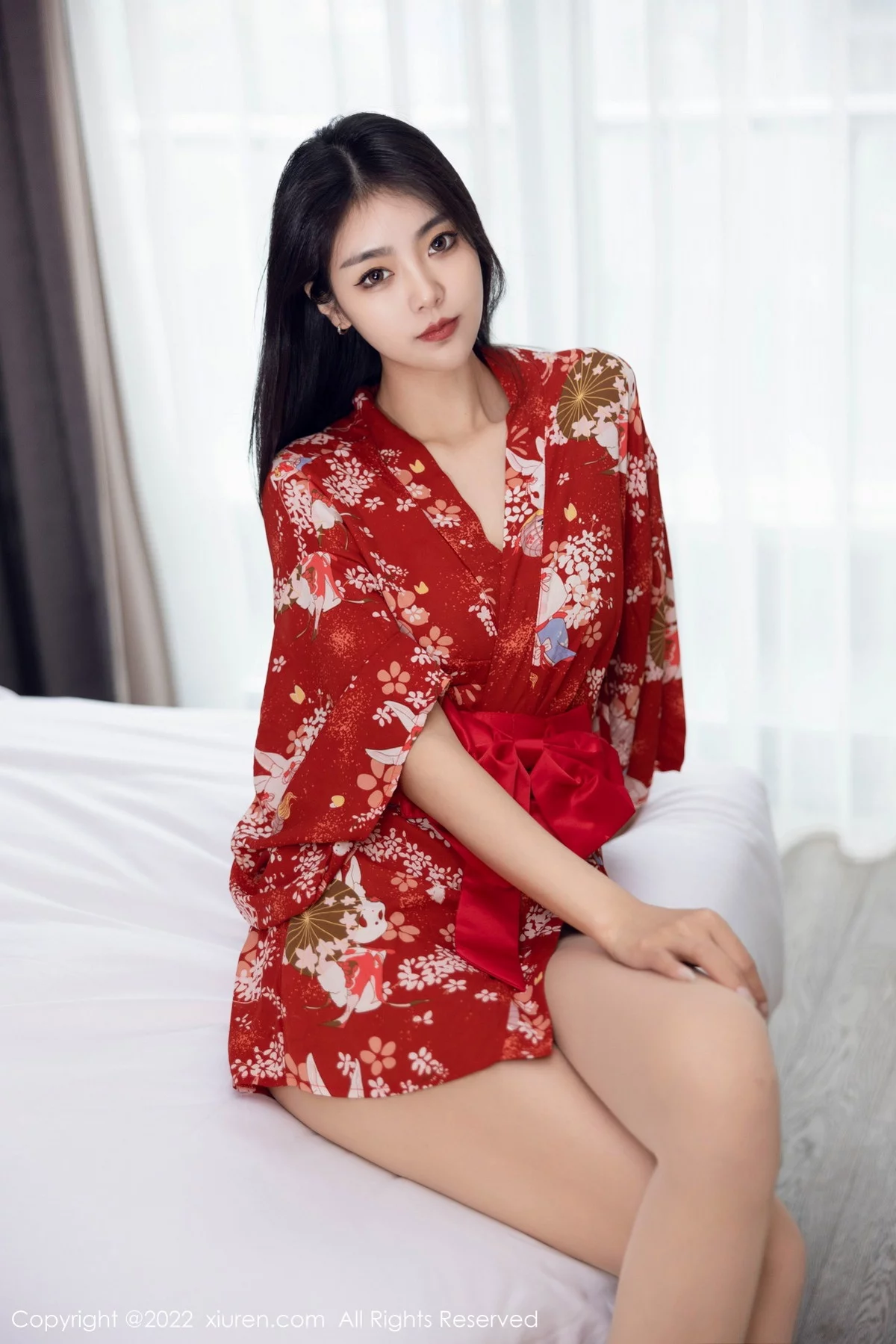 [[XiuRen秀人网]秀人网]No.5736_模特可乐Vicky红色图案服饰配超薄无内肉丝秀翘臀美腿诱惑写真53P