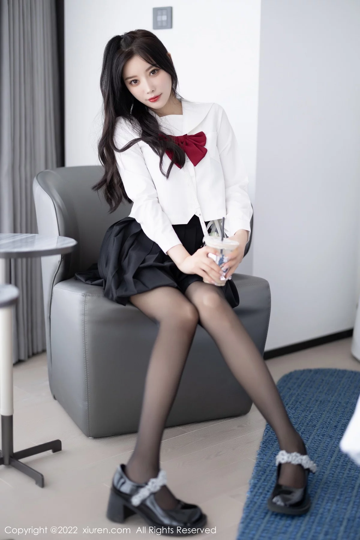 [[XiuRen秀人网]秀人网]No.5823_女神杨晨晨Yome性感白T配黑色短裙露黑色内衣迷人诱惑写真94P