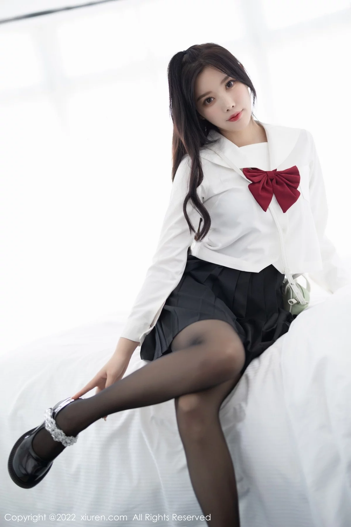 [[XiuRen秀人网]秀人网]No.5823_女神杨晨晨Yome性感白T配黑色短裙露黑色内衣迷人诱惑写真94P