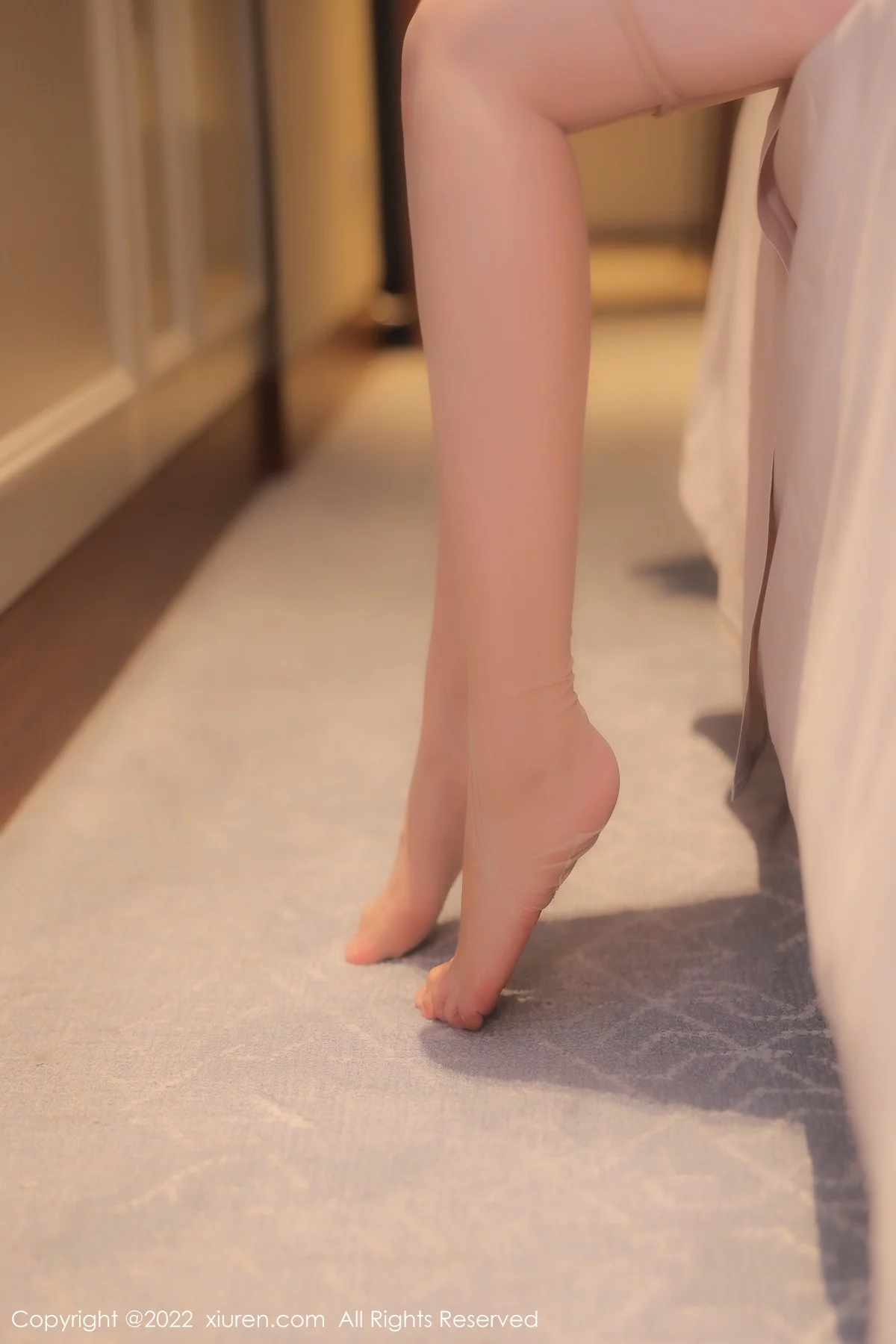 [[XiuRen秀人网]秀人网]No.5820_模特白茹雪私房脱竖条衬衫露性感粉色内衣配超薄肉丝诱惑写真82P