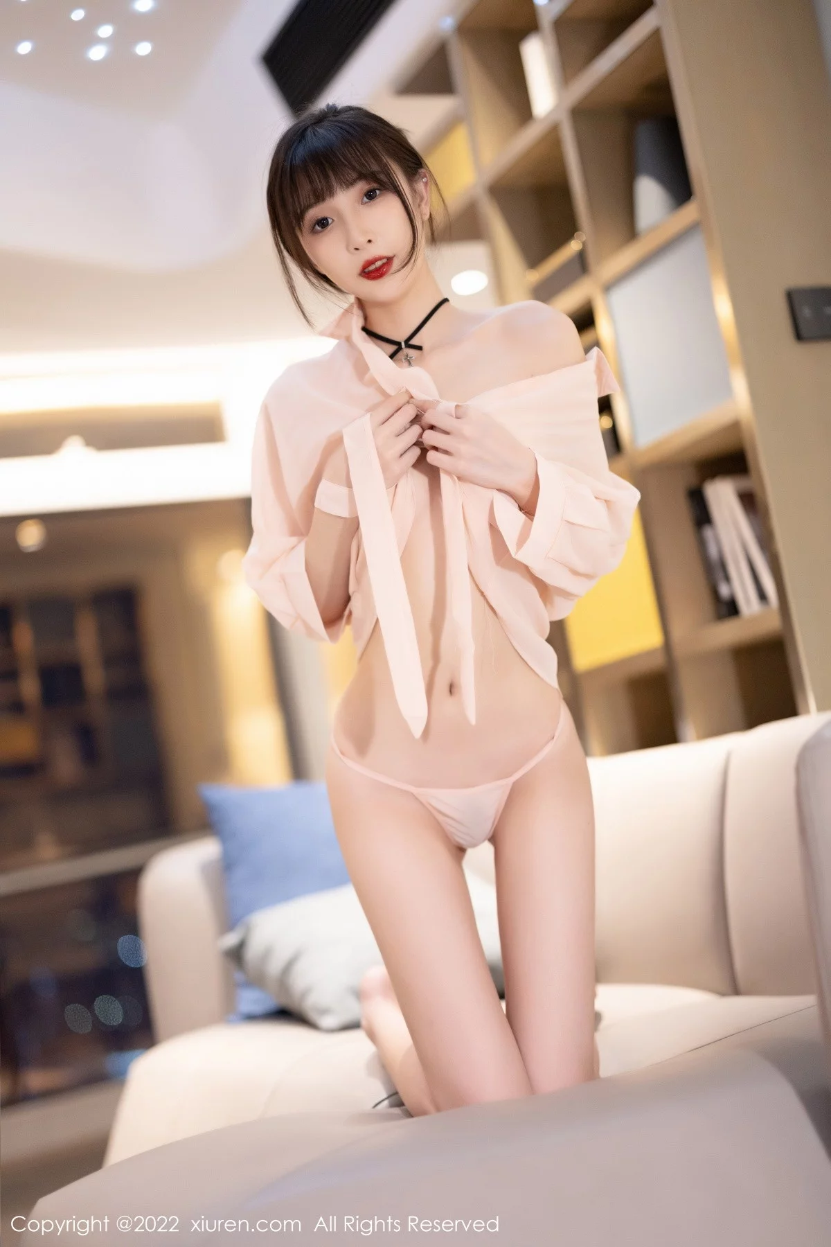 [[XiuRen秀人网]秀人网]No.5831_模特林星阑黑色露肩上衣配红色皮质短裙秀超薄无内黑丝诱惑写真88P