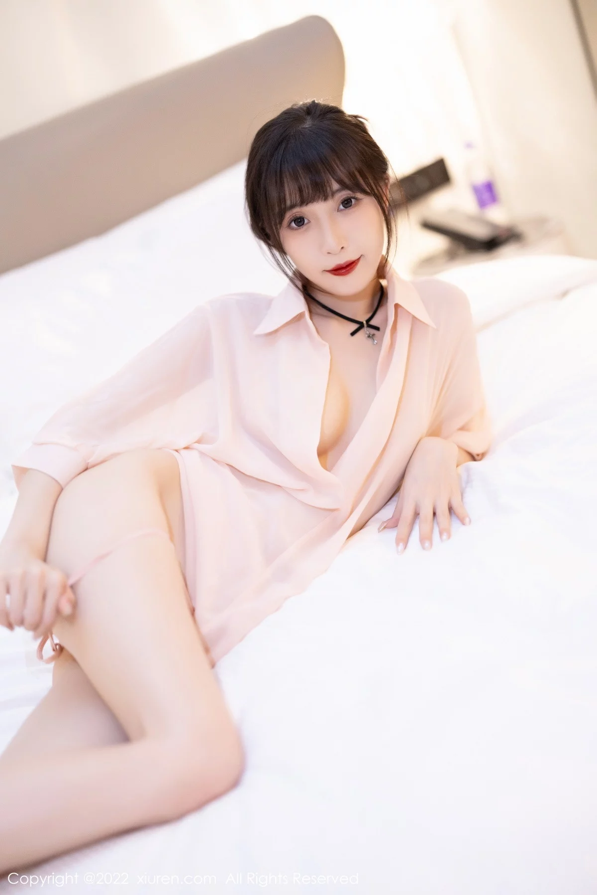 [[XiuRen秀人网]秀人网]No.5831_模特林星阑黑色露肩上衣配红色皮质短裙秀超薄无内黑丝诱惑写真88P