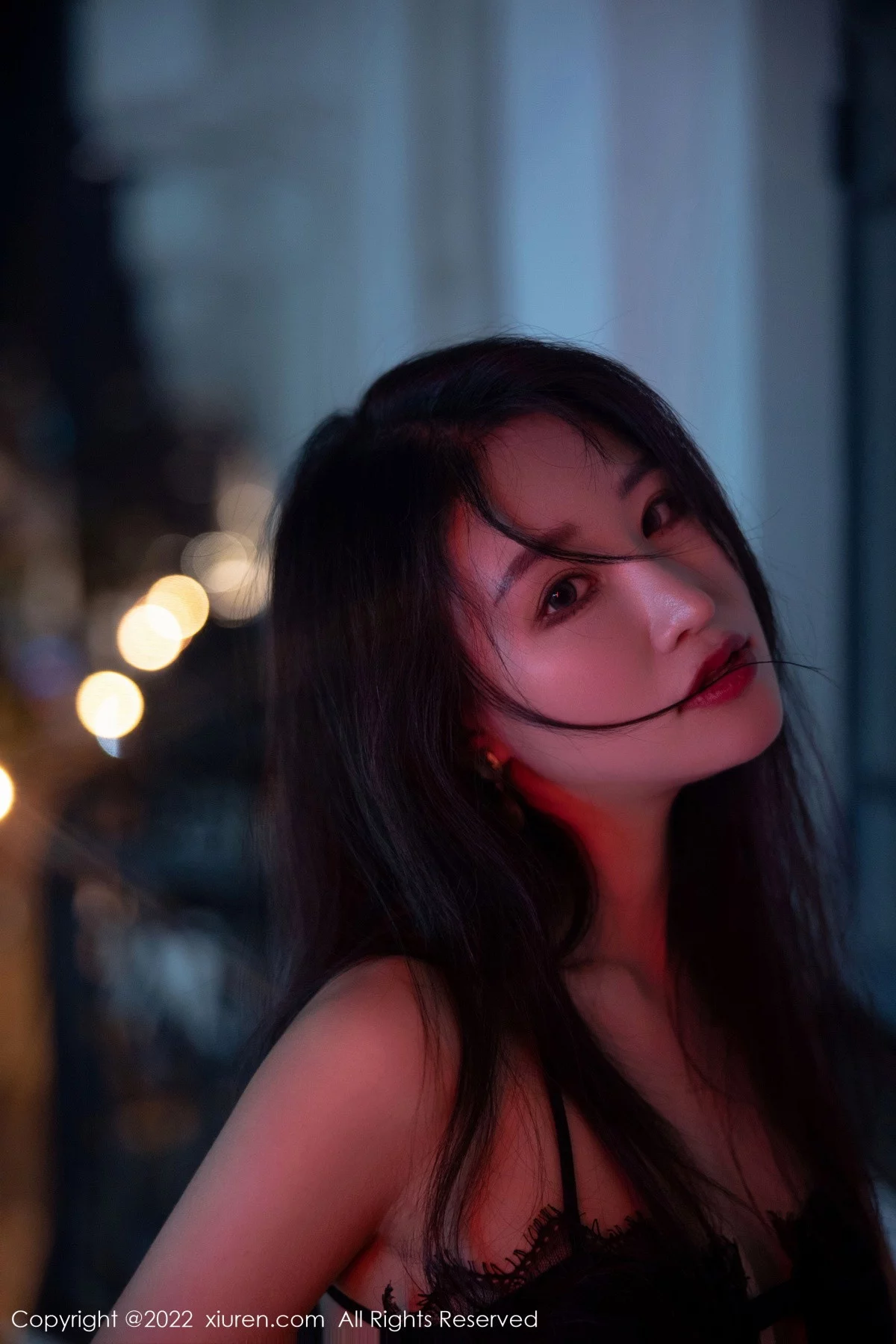 [[XiuRen秀人网]秀人网]No.5833_新人模特司柠性感黑色吊带短裙配超薄无内黑丝秀翘臀诱惑写真63P