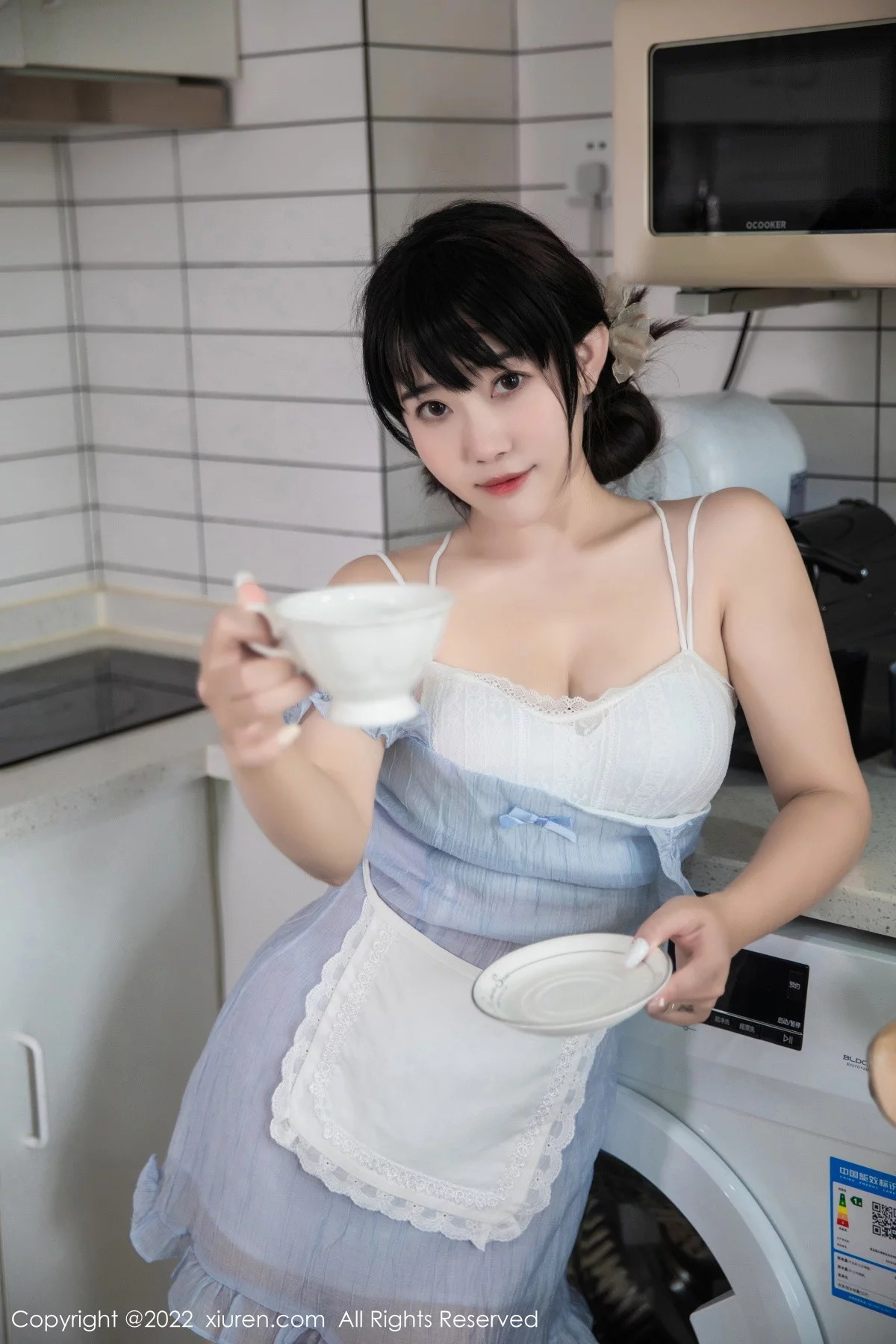 [[XiuRen秀人网]秀人网]No.5834_模特严利娅Yuliya私房性感浅蓝色女仆服饰秀翘臀美腿诱惑写真53P