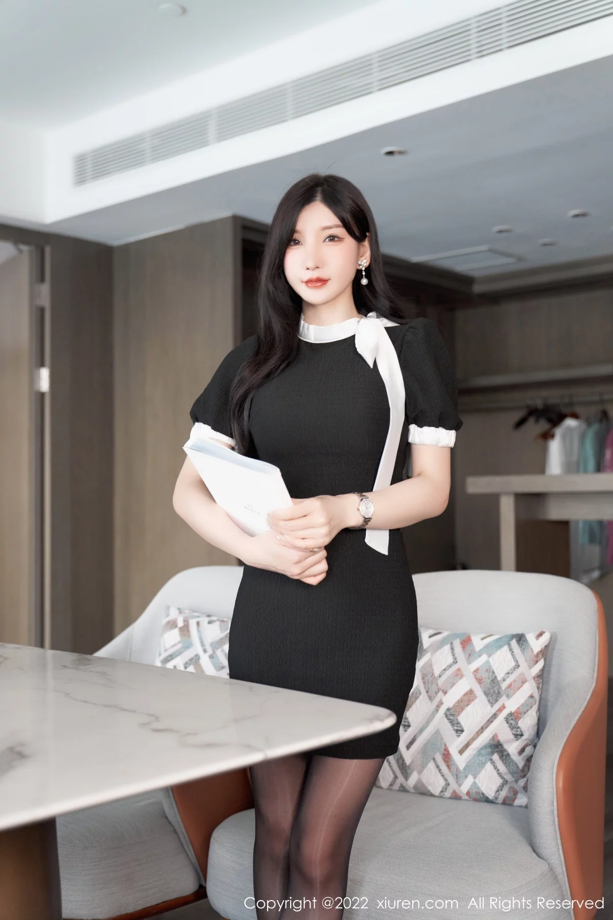 [[XiuRen秀人网]秀人网]No.5848_女神周于希Sally私房性感蓝色蕾丝内衣配超薄闪亮黑丝魅惑写真102P