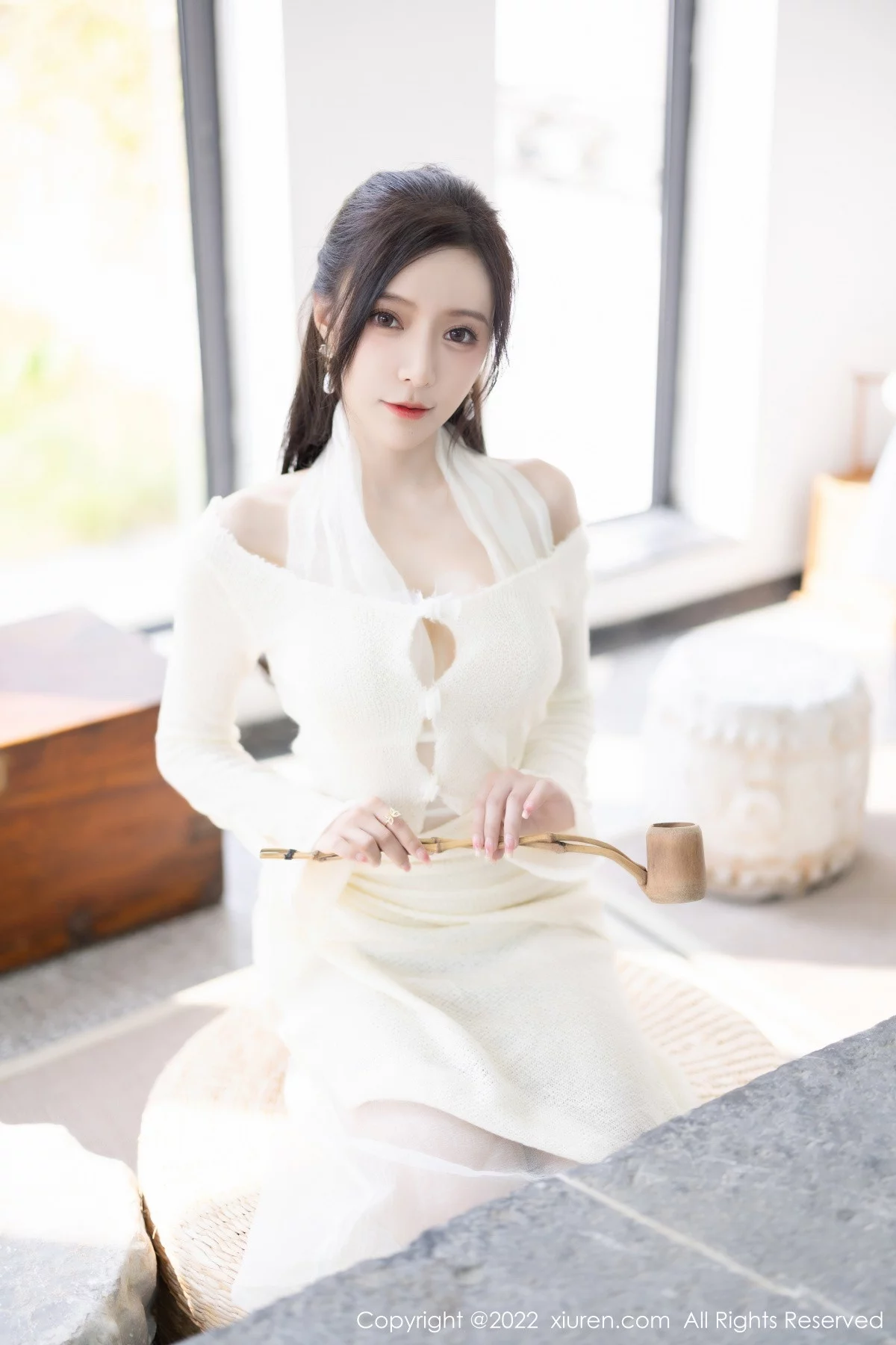 [[XiuRen秀人网]秀人网]No.5846_女神王馨瑶yanni性感白色连衣裙配超薄肉丝秀翘臀美腿诱惑写真87P