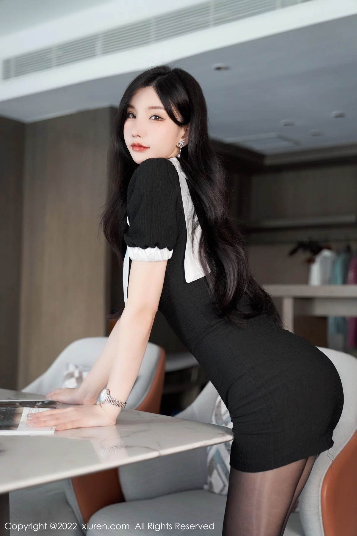 [[XiuRen秀人网]秀人网]No.5848_女神周于希Sally私房性感蓝色蕾丝内衣配超薄闪亮黑丝魅惑写真102P