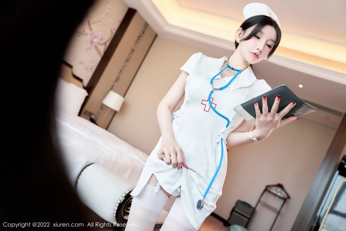 [[XiuRen秀人网]秀人网]No.5746_女神周于希Sally脱白色护士制服露性感内衣配白丝吊袜诱惑写真80P