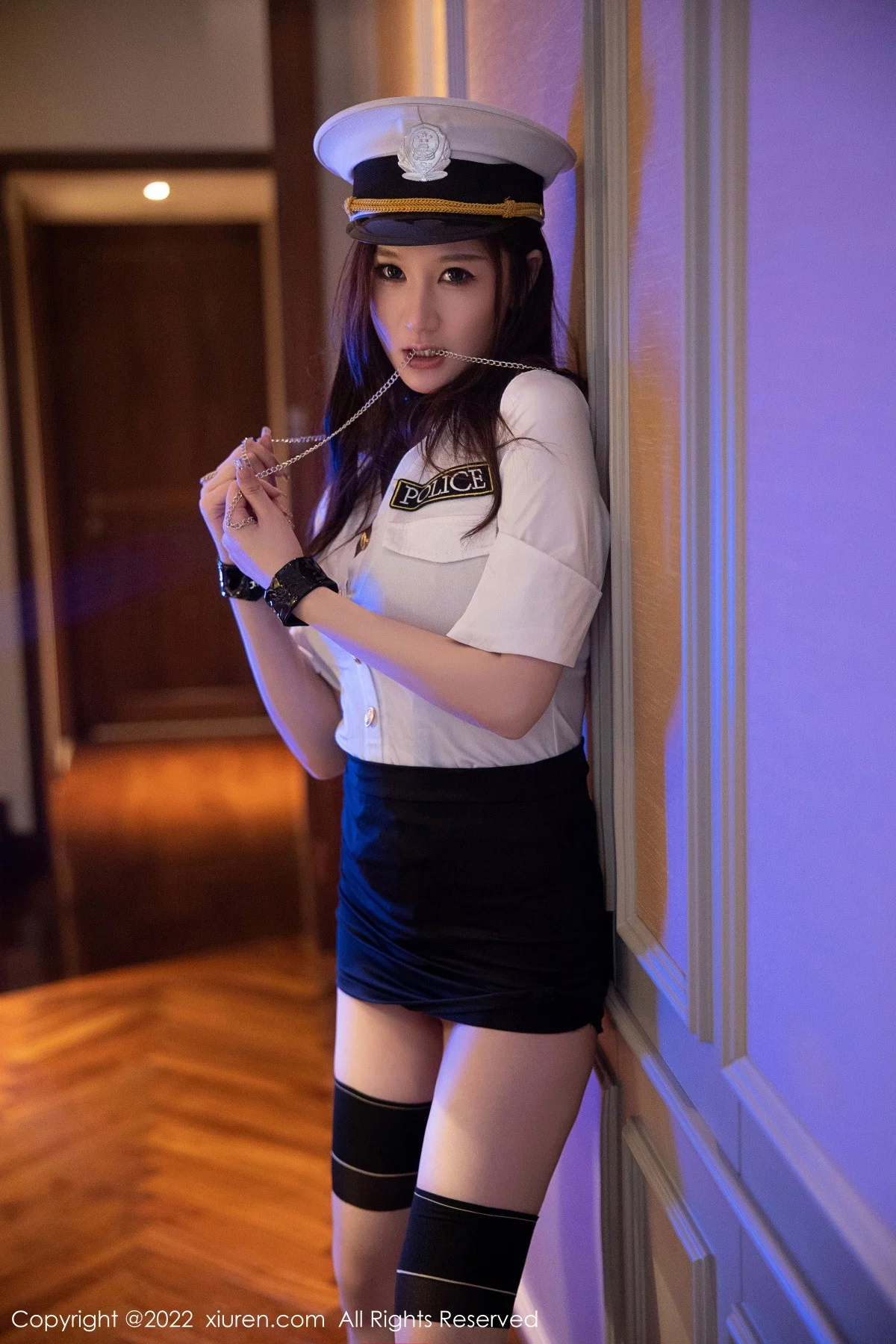 [[XiuRen秀人网]秀人网]No.5740_模特顾乔楠Cora性感白色海军制服半脱露黑色皮质内衣诱惑写真83P