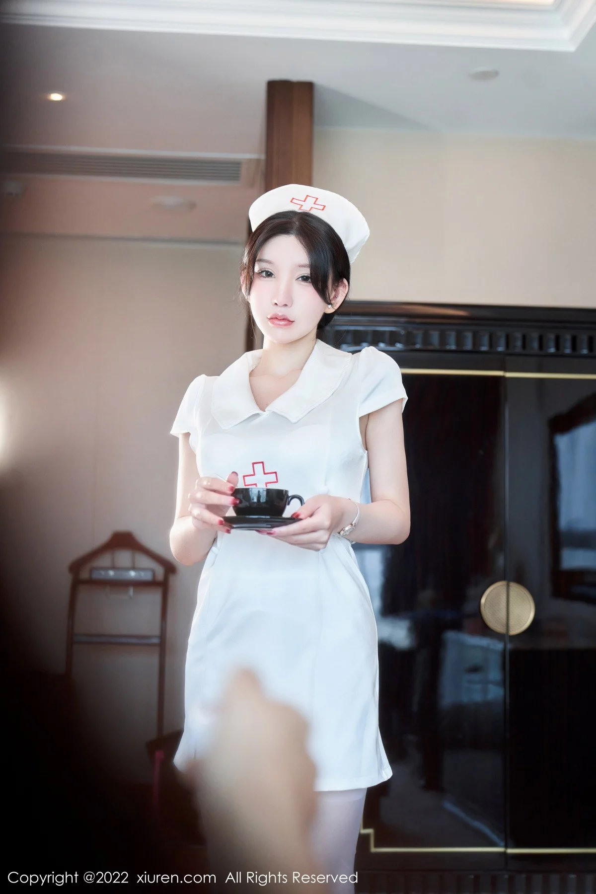 [[XiuRen秀人网]秀人网]No.5746_女神周于希Sally脱白色护士制服露性感内衣配白丝吊袜诱惑写真80P