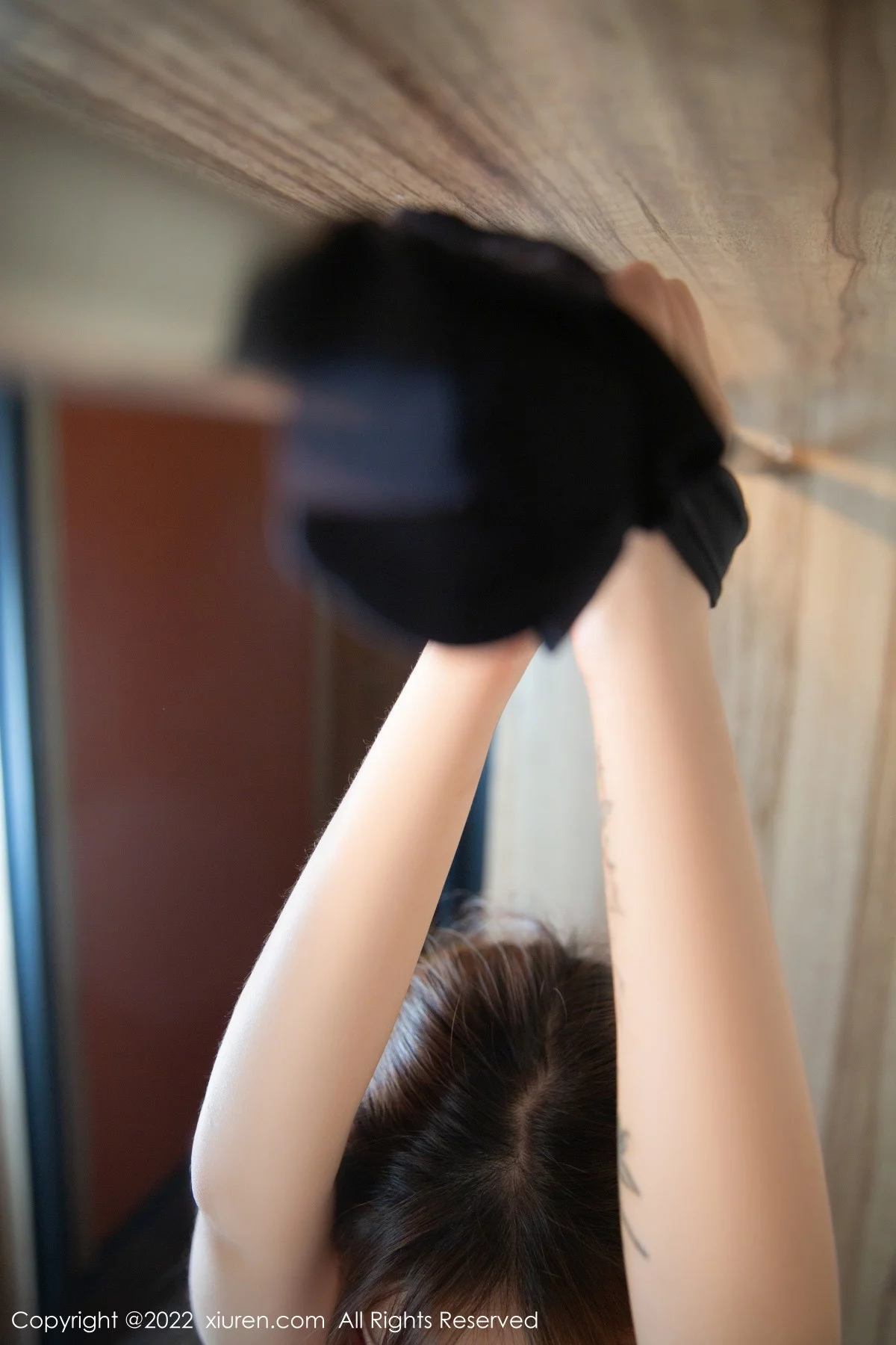 [[XiuRen秀人网]秀人网]No.5876_模特江真真私房红色轻透情趣睡衣配无内肉丝秀惹火身材诱惑写真70P