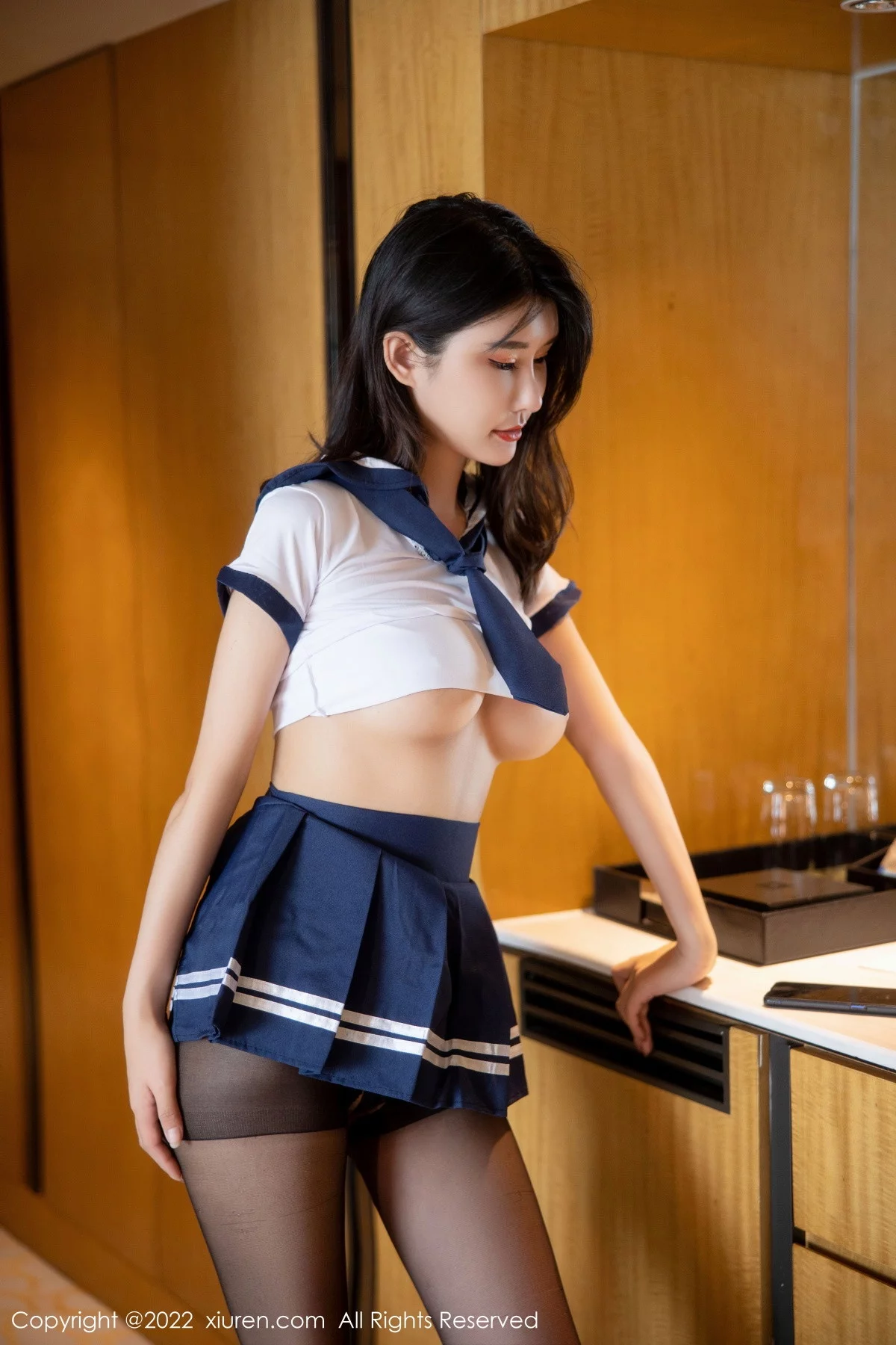 [[XiuRen秀人网]秀人网]No.5925_模特夏沫沫tifa性感学生制服蓝色短裙配超薄开档黑丝魅惑写真69P