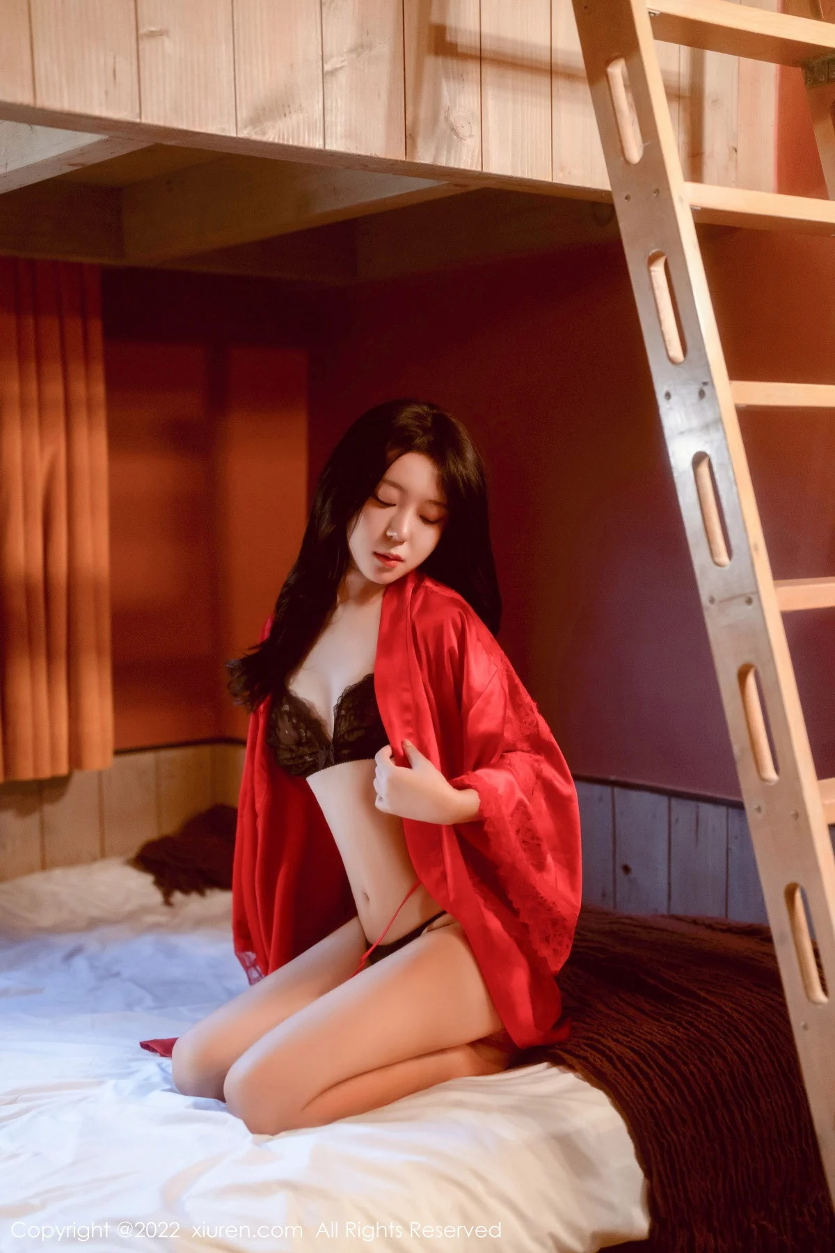 [[XiuRen秀人网]秀人网]No.5923_模特露露luncy酒店场景黑色蕾丝内衣秀曼妙身姿撩人诱惑写真68P