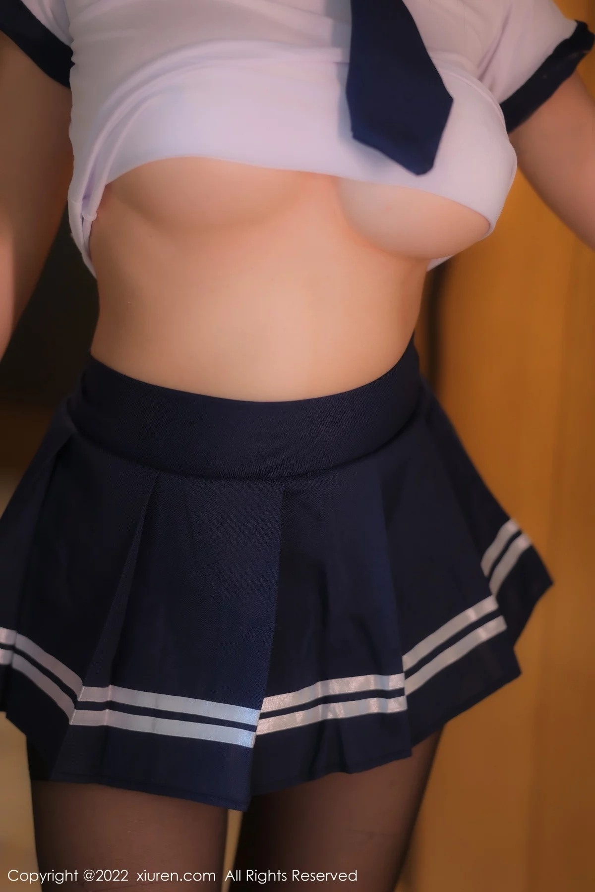 [[XiuRen秀人网]秀人网]No.5925_模特夏沫沫tifa性感学生制服蓝色短裙配超薄开档黑丝魅惑写真69P